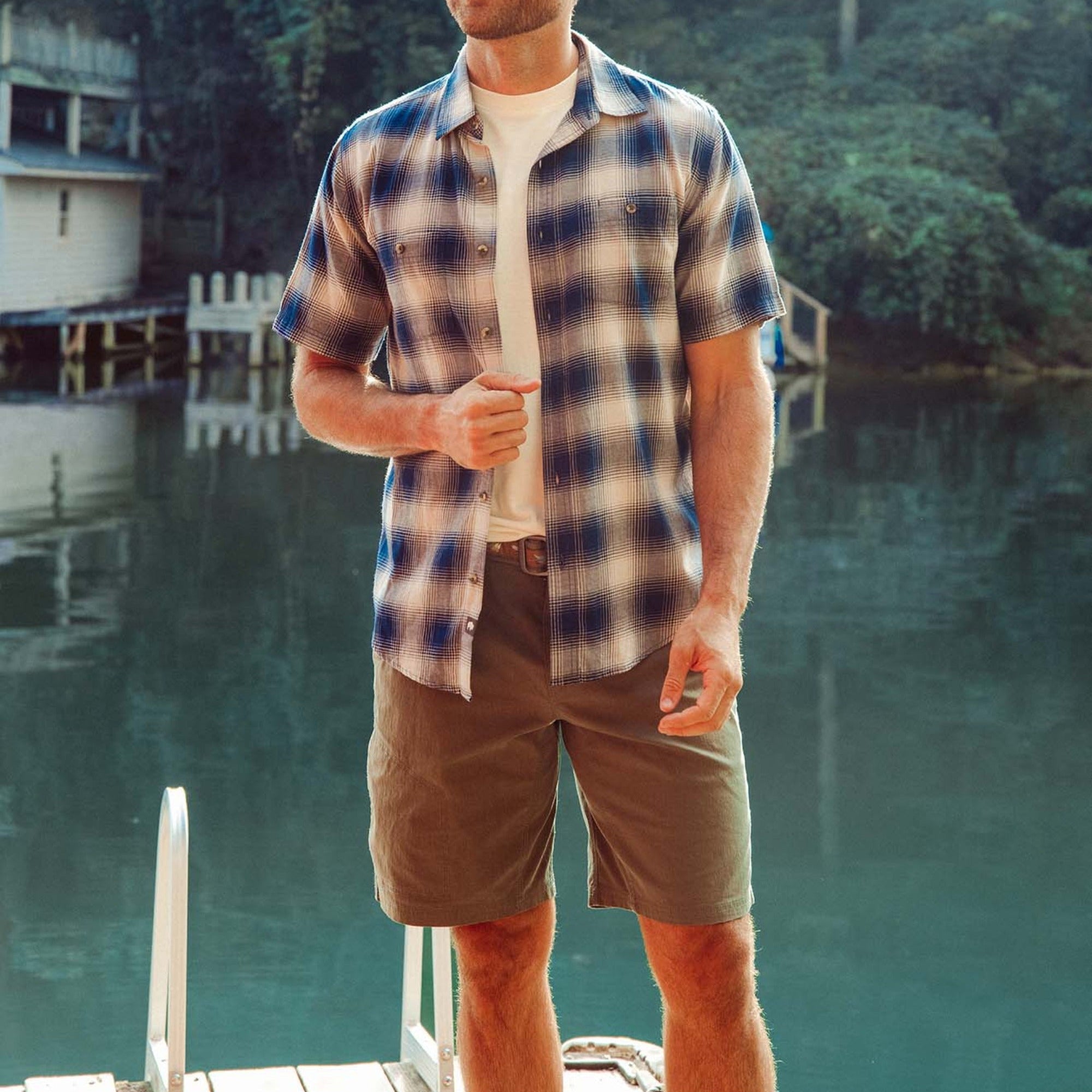 Cyrus Men's Short Sleeve Woven Shirt - Casual Button Down Shirt for Summer, Business Casual & Outdoor Activities