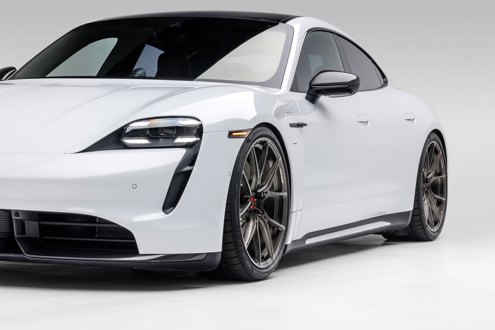 Porsche Taycan 21