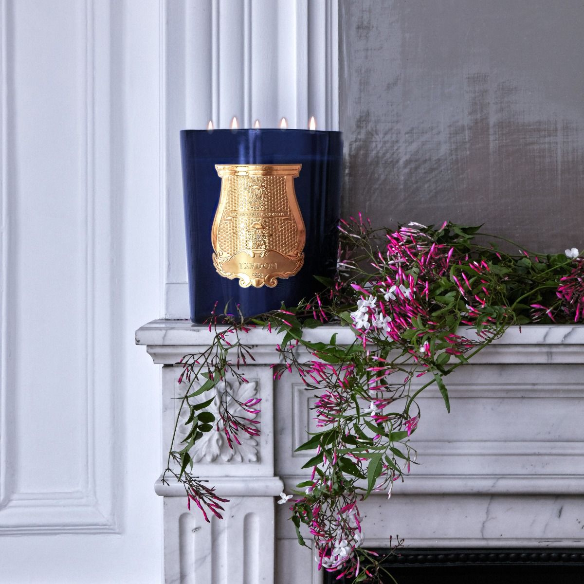 Cire Trudon Maduraï Scented Candle - Luxury Home Fragrance for Relaxation & Romantic Ambiance | Premium Scented Candle for Bedroom, Bathroom & Living Room Decor