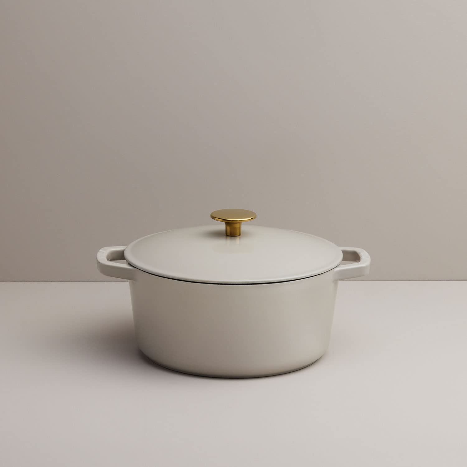 Premium 3.5-Quart Enameled Cast Iron Dutch Oven with Lid - Kana Milo Enamel Coated Casserole Pot | Oven & Dishwasher Safe | Ideal for Braising, Stewing & Baking (Pebble with Gold Knob) | Perfect for Family Dinners & Holiday Cooking