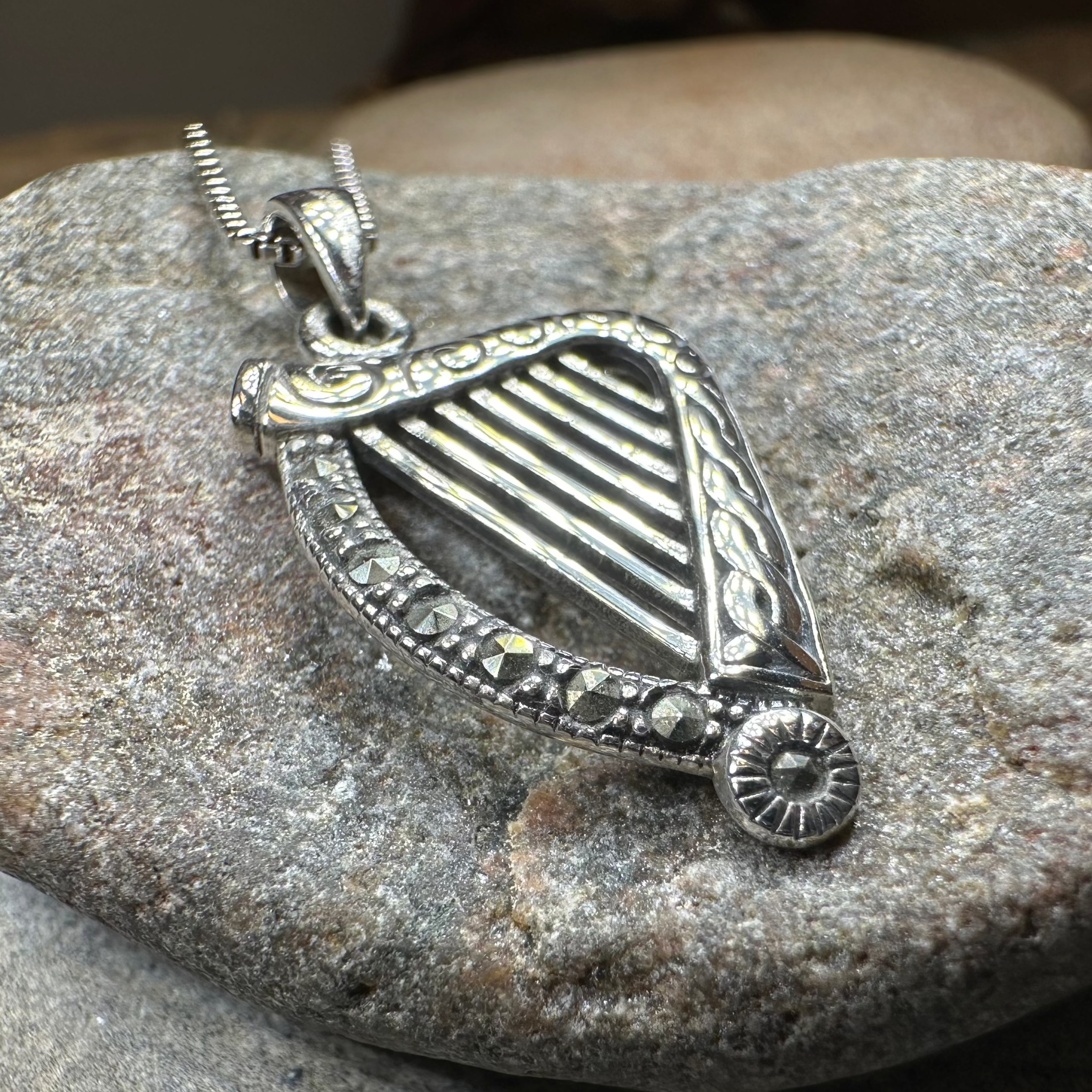 Celtic Harp Necklace for Women - Cinnia Irish Music Jewelry Gift - Perfect for St. Patrick's Day, Irish Weddings & Music Lovers