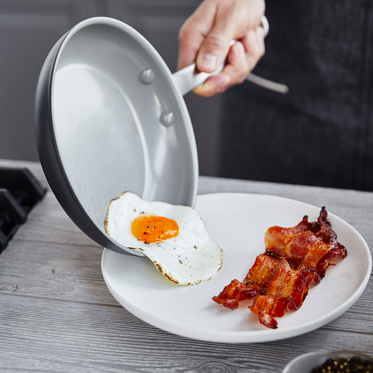 Chatham Ceramic Nonstick 10-Piece Cookware Set - Non-Toxic PFOA-Free Pots and Pans for Healthy Cooking | Perfect for Frying, Boiling & Sauteing in Modern Kitchens