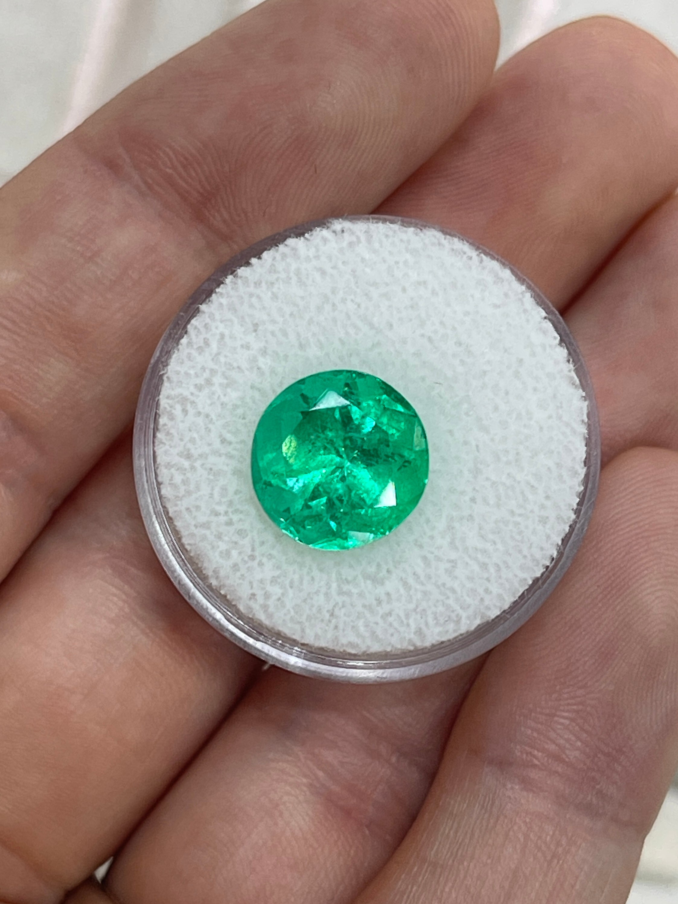 5.48 Carat Natural Colombian Emerald - 11.3x11.3mm Round Vivid Green Gemstone for Jewelry Making, Engagement Rings & Luxury Gifts