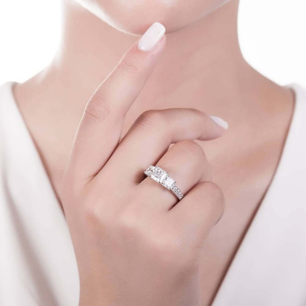 BERRICLE Sterling Silver 3-Stone Princess Cut Cubic Zirconia Engagement Ring for Women - 1.6 Carat CZ Promise Wedding Band, Rhodium Plated, Sizes 4-10 - Perfect for Proposals, Anniversaries & Special Occasions