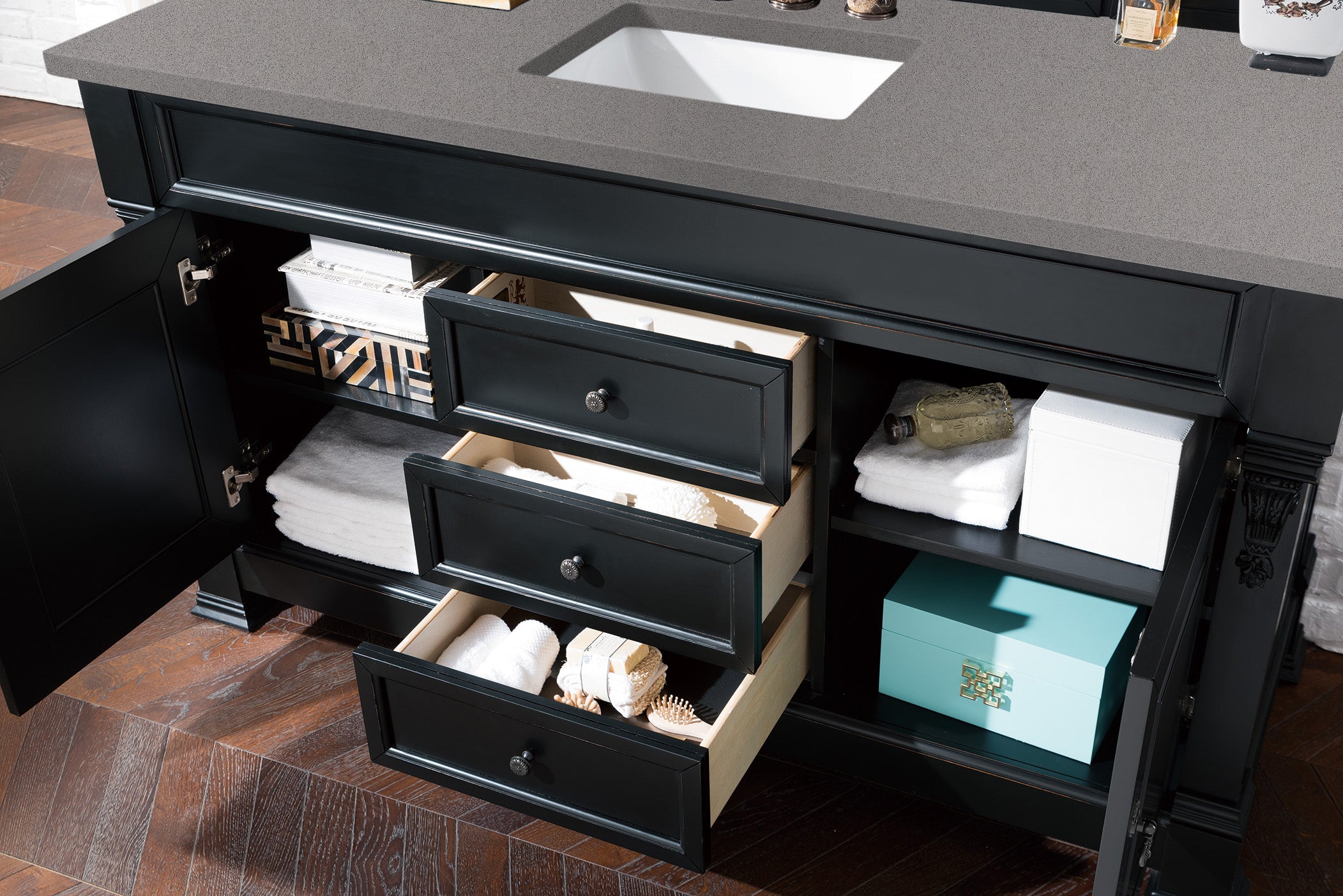 Brookfield 60 Inch Single Bathroom Vanity Set with Antique Black Finish & 3CM Grey Expo Quartz Countertop - Perfect for Modern and Traditional Bathroom Designs