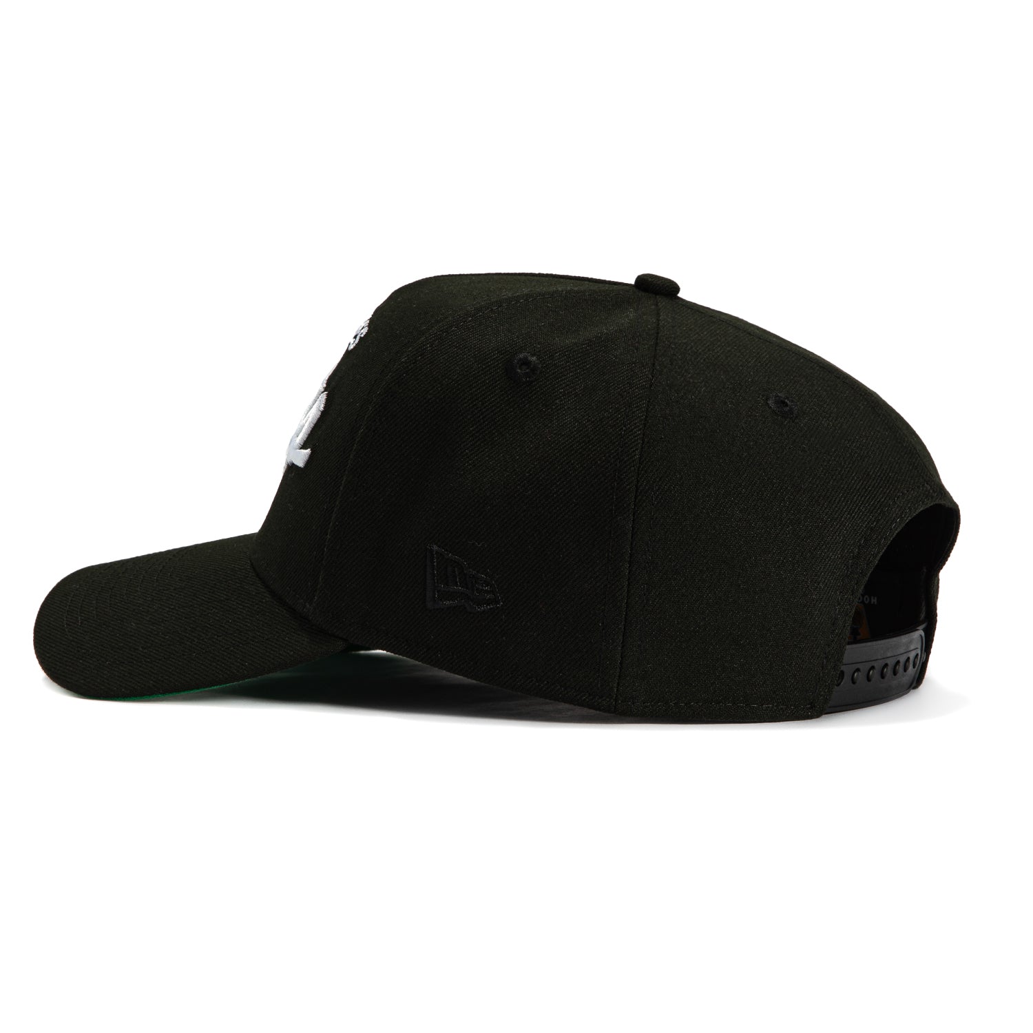 New Era 9Forty A-Frame Los Angeles Kings Script Snapback Hat - Black & White Adjustable Baseball Cap for Men & Women - Perfect for Sports Fans, Casual Wear & Gift Giving