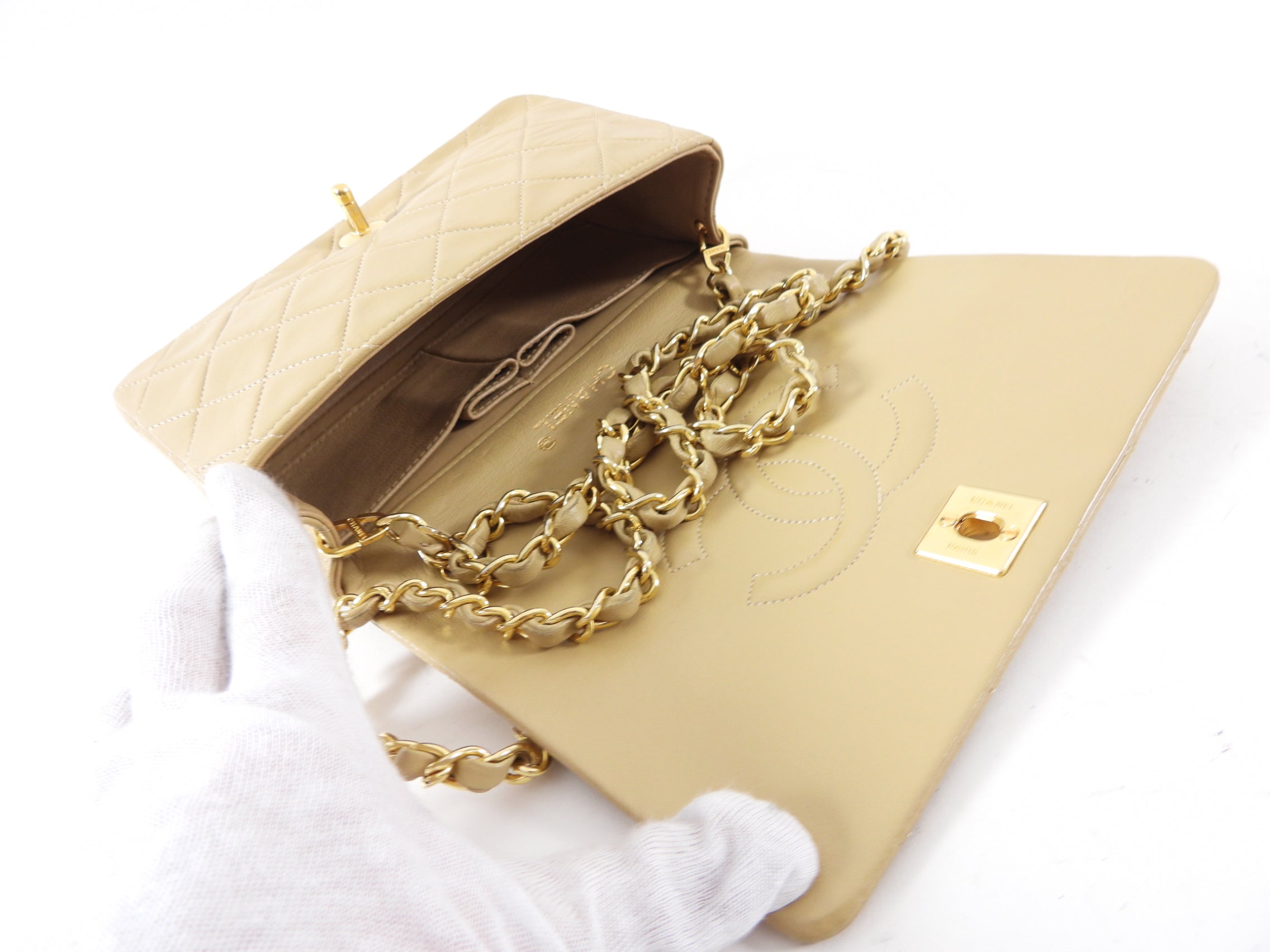 Vintage Chanel Classic Flap Bag 1989-1991 Beige Mini Quilted Leather with Gold Hardware - Luxury Crossbody Purse for Women, Perfect for Date Night & Special Occasions