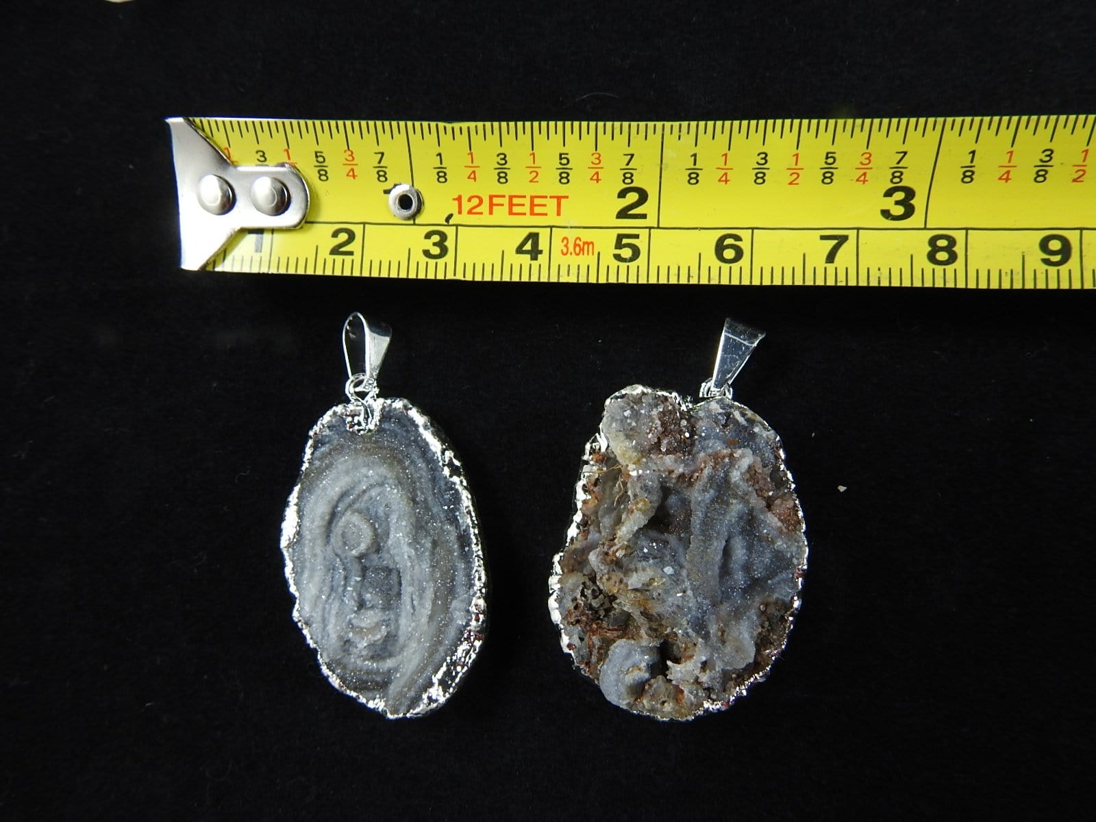 Natural Chalcedony Druzy Pendant Necklace - Healing Crystal Jewelry for Women - Perfect for Meditation, Spiritual Gifts & Boho Fashion Accessories