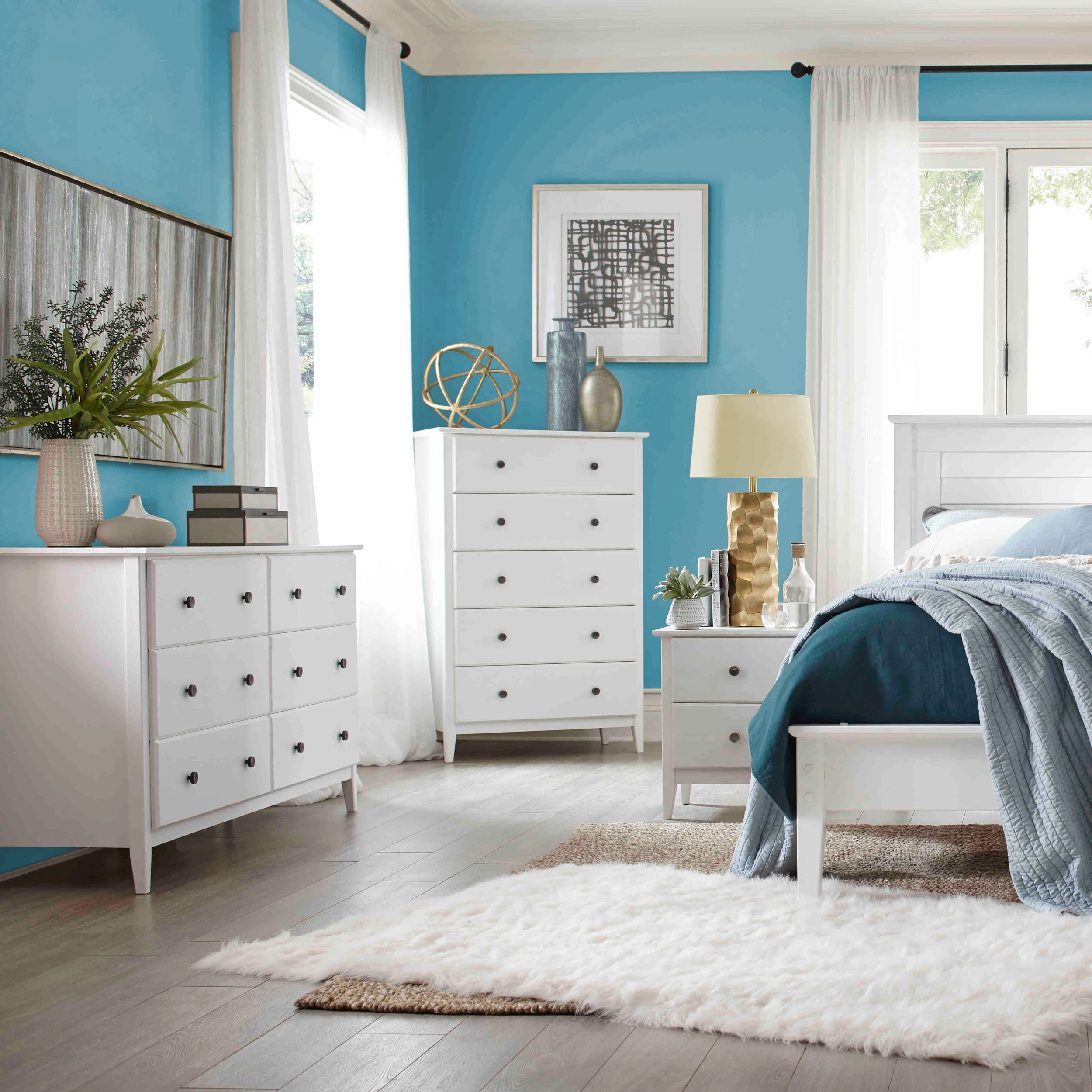 Greenport 5-Piece Bedroom Set - Queen Size Bed Frame, Nightstand, Dresser & Mirror - Modern Farmhouse Furniture for Master Bedroom or Guest Room