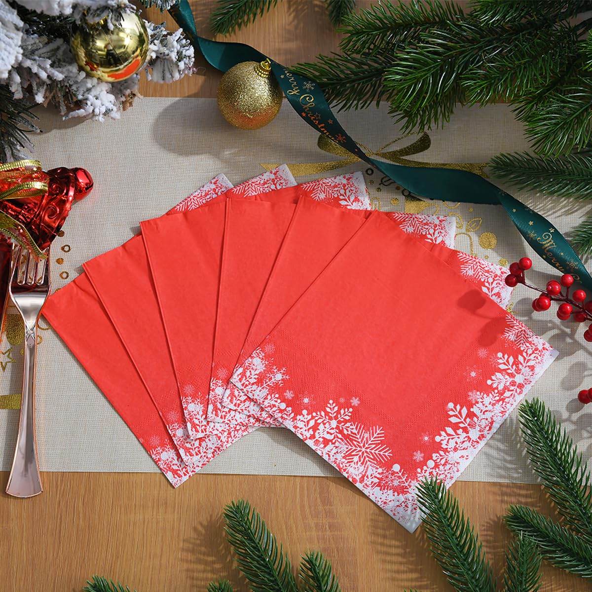 GGBOY 80-Pack Christmas Snowflake Paper Napkins - Disposable Holiday Cocktail & Dinner Napkins for Christmas Parties, Winter Gatherings & Decoupage Crafts