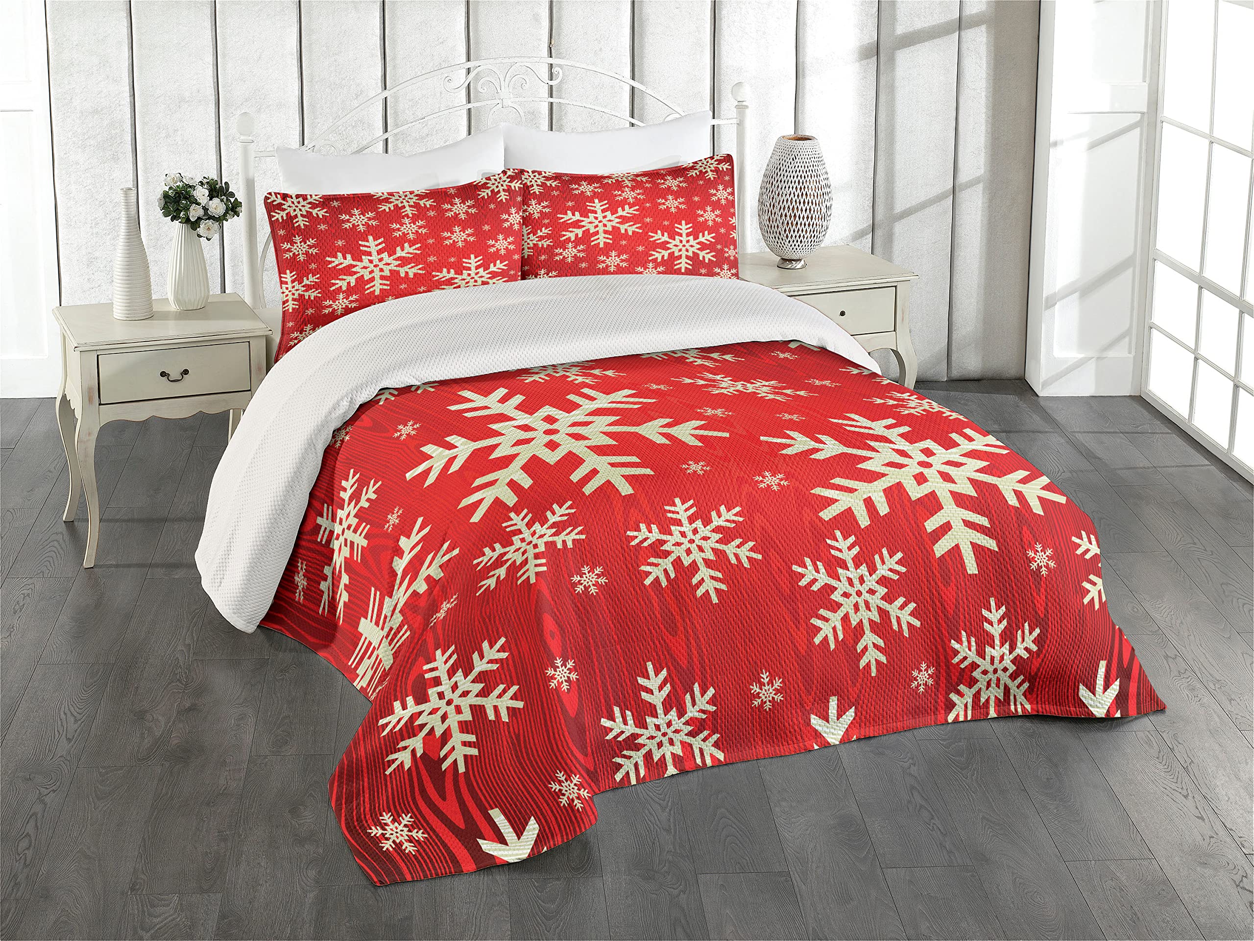 Lunarable Snowflake Quilt Set - Christmas Winter Themed Abstract Wooden Pattern Bedspread with 2 Pillow Shams, King Size in Vermilion Cream | Cozy Holiday Bedding for Festive Home Decor