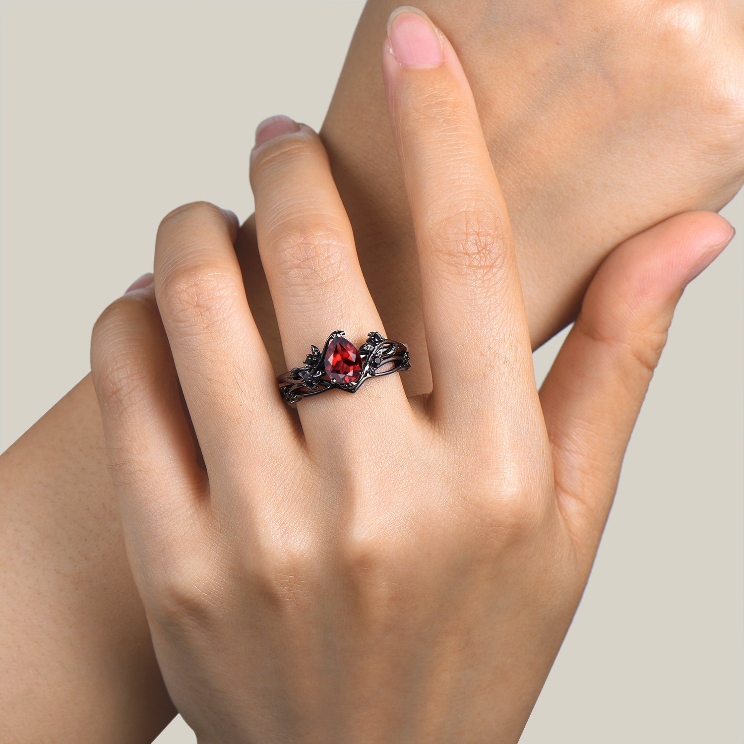 Exquisite Pear Cut Natural Garnet Engagement Ring in Black Gold - Vintage Inspired Bridal Set for Weddings, Anniversaries & Romantic Proposals