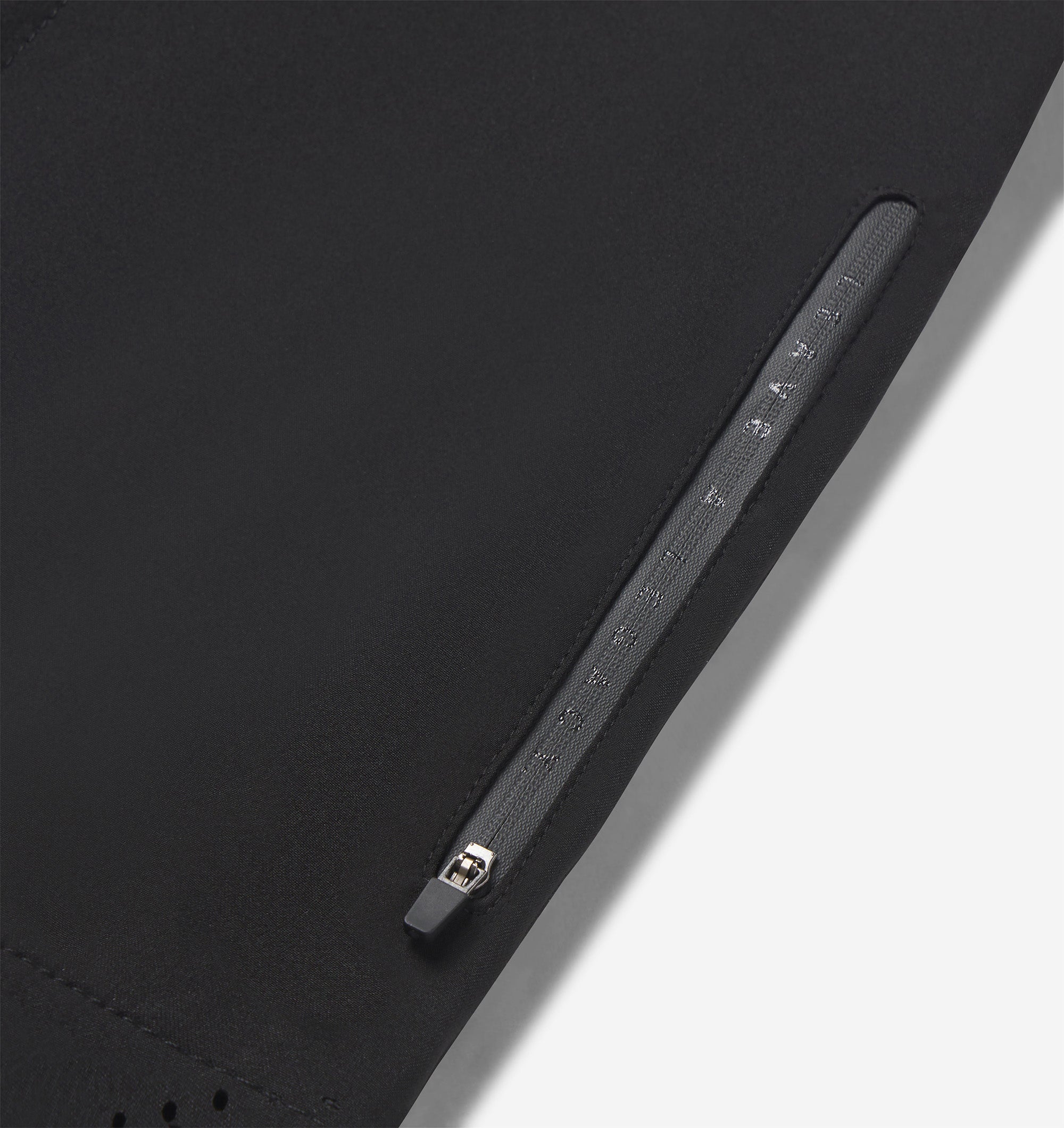 UNRL Stride Short 5.5