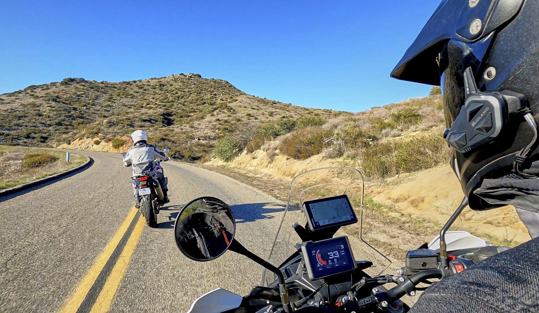 BTR1 Advanced Bluetooth® Intercom Headset 2 Pack - Long Range Wireless Communication for Motorcycle Riders, Bikers & Outdoor Adventures (BTR1TWIN) - Perfect for Group Riding, Road Trips & Off-Road Excursions