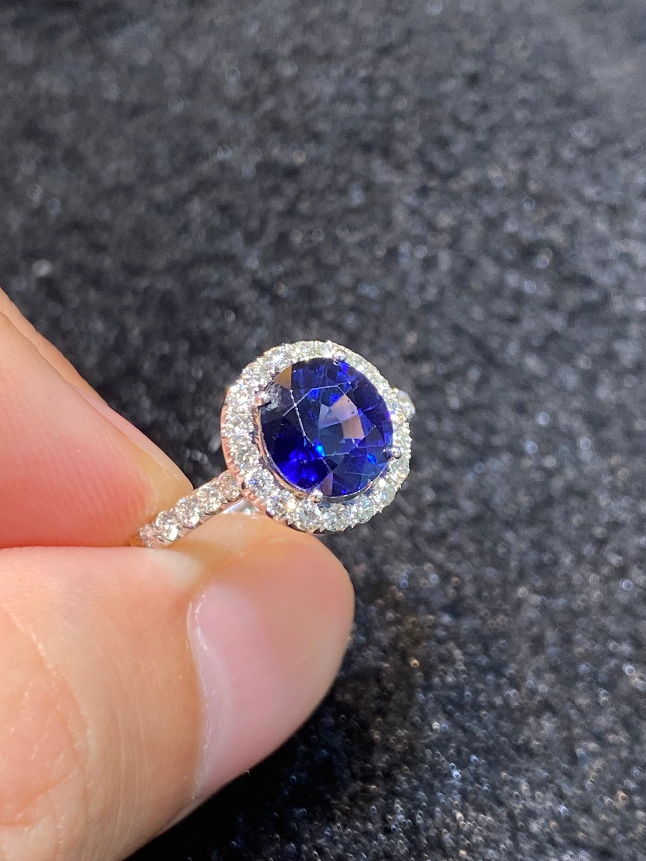 Natural Blue Sapphire Ring 2.35ct Oval Cut Genuine Gemstone 925 Sterling Silver Engagement Ring for Women - Perfect for Weddings, Anniversaries & Special Occasions