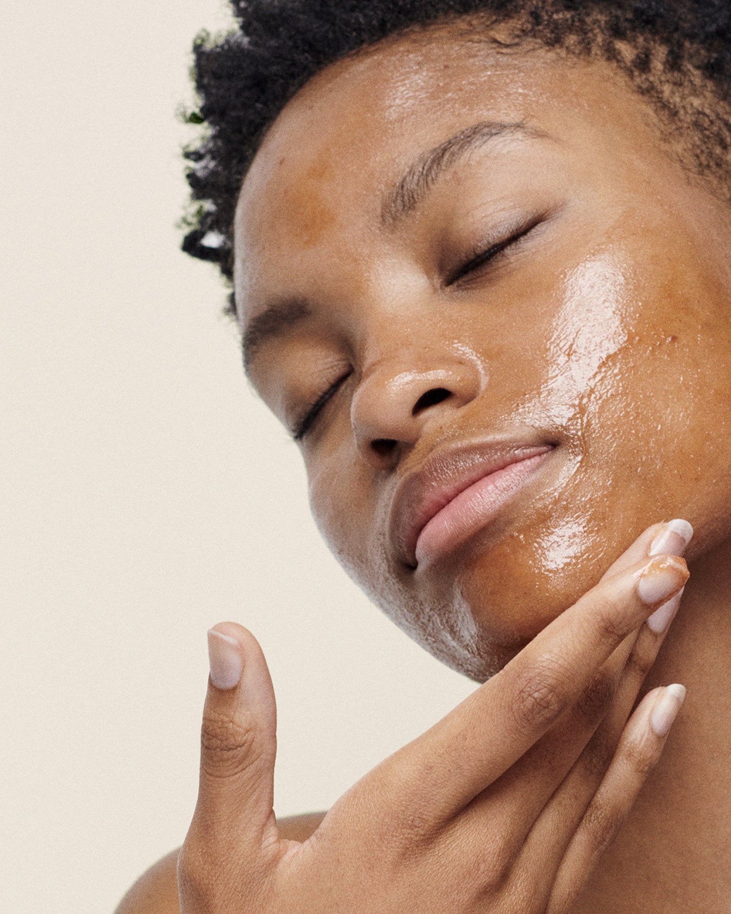 Sweet Cherry Brightening Enzyme Peel - Exfoliating Face Mask for Glowing Skin | Gentle Chemical Peel for Dark Spots & Dullness | Perfect for Nighttime Skincare Routine & Pre-Makeup Prep