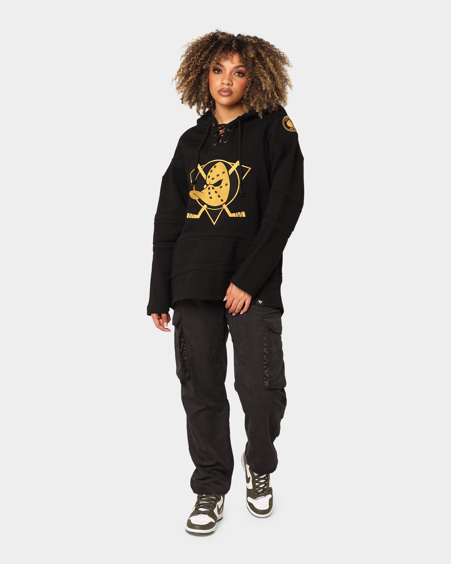 47 Brand Anaheim Ducks Superior Lacer Hoodie - Black & Gold NHL Hockey Pullover Sweatshirt for Men & Women | Game Day, Casual Wear & Outdoor Activities