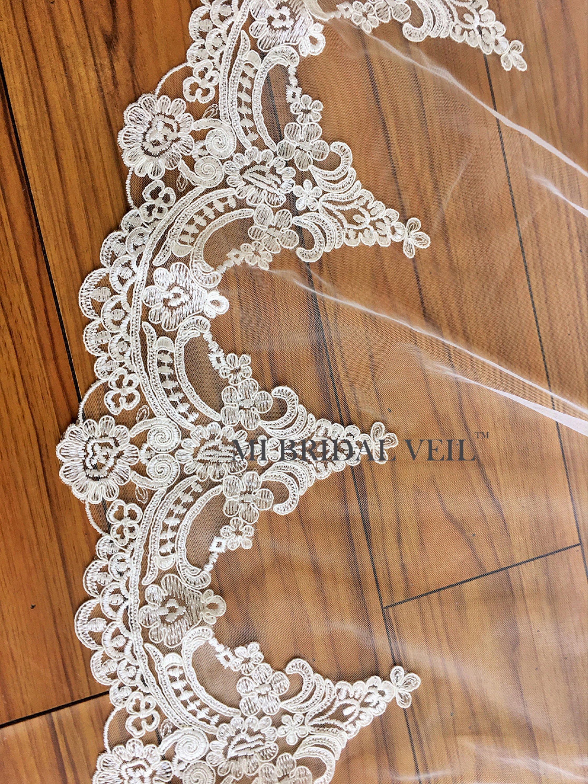 Elegant Cathedral Wedding Veil with Lace Trim - Single Tier Bridal Veil for Romantic Weddings & Formal Occasions