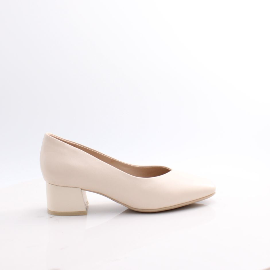 22118 CAPRICE 25 - Premium Quality Women's Fashion Shoes for Casual Wear & Everyday Comfort