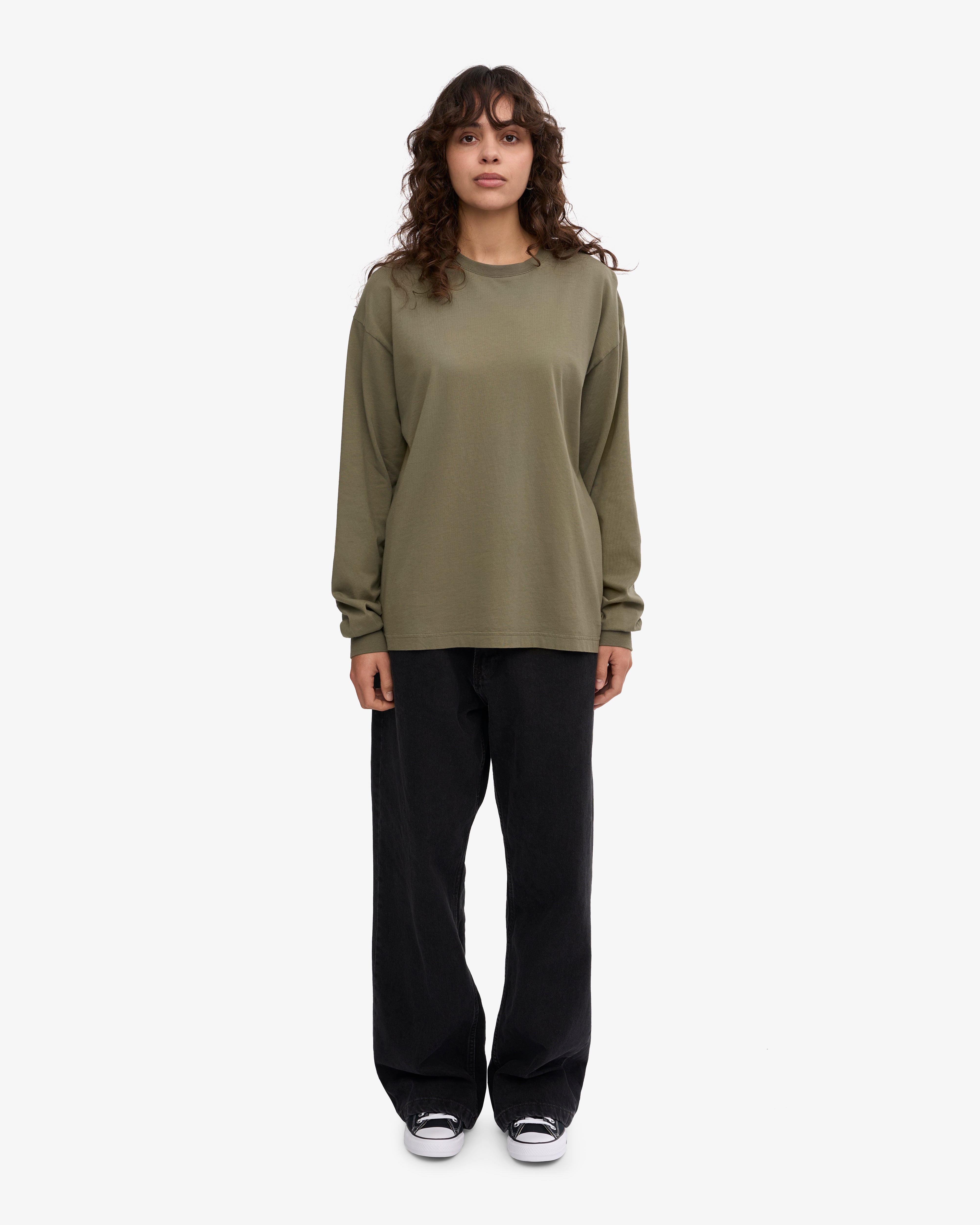 Oversized Organic Long Sleeve T-Shirt for Women - Soft Cotton Dusty Olive Green Top - Casual Loungewear & Streetwear Fashion