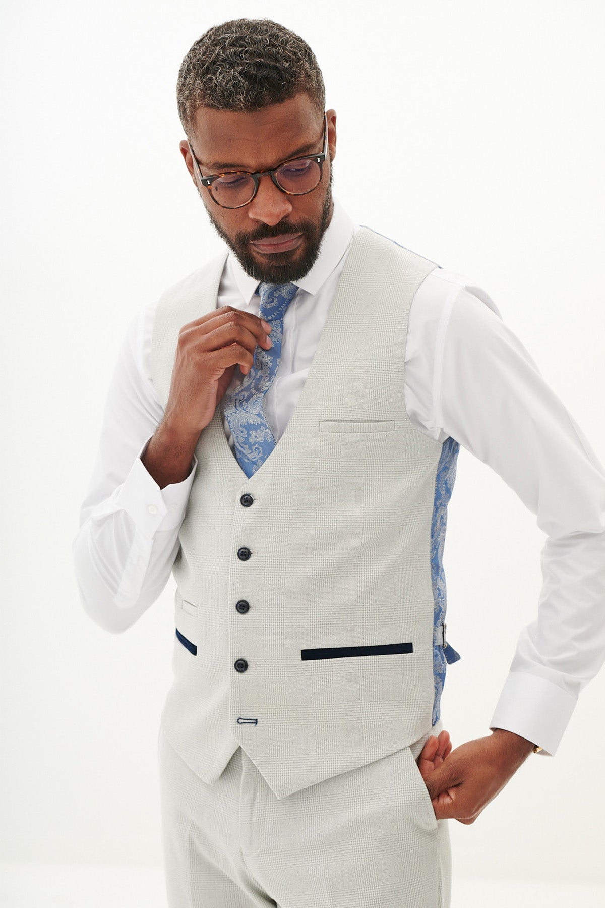 BROMLEY Men's Stone Check Three Piece Suit - Formal Business Attire for Weddings, Office & Special Occasions