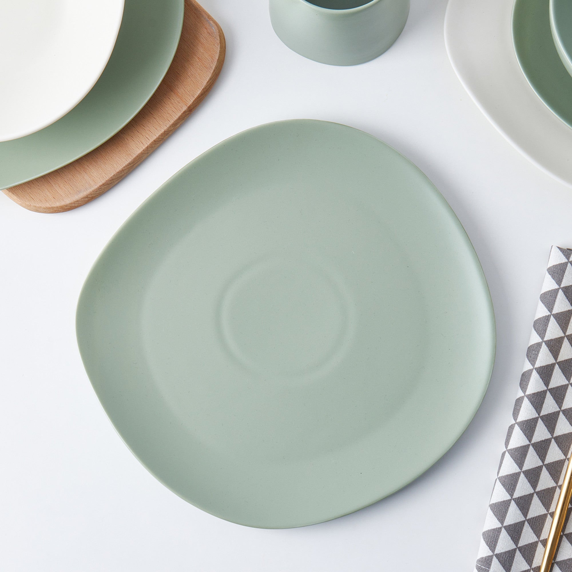 Delilah Porcelain Dinner Plate Set - 6-Piece Elegant Bone China Plates for Fine Dining, Parties & Home Decor