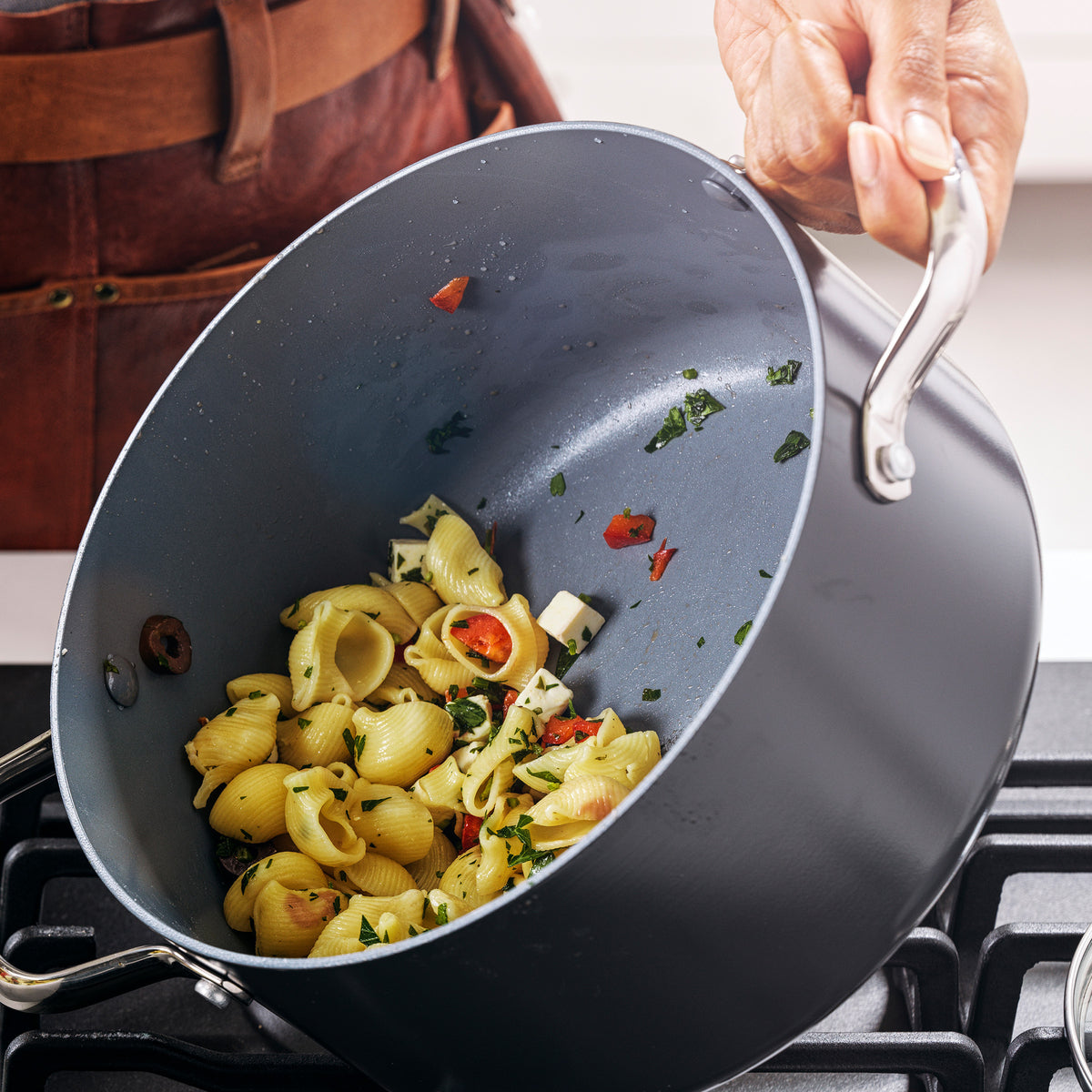 Valencia Pro Ceramic Nonstick 5.5 Quart Stockpot with Lid - Durable Cookware for Soups, Stews & Pasta - Perfect for Home Cooking & Professional Kitchens