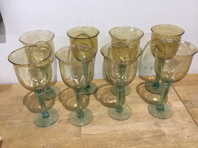 Premium Set of 8 Crystal Wine Glasses - Elegant Stemware for Red & White Wine, Champagne - Perfect for Dinner Parties, Weddings & Special Occasions