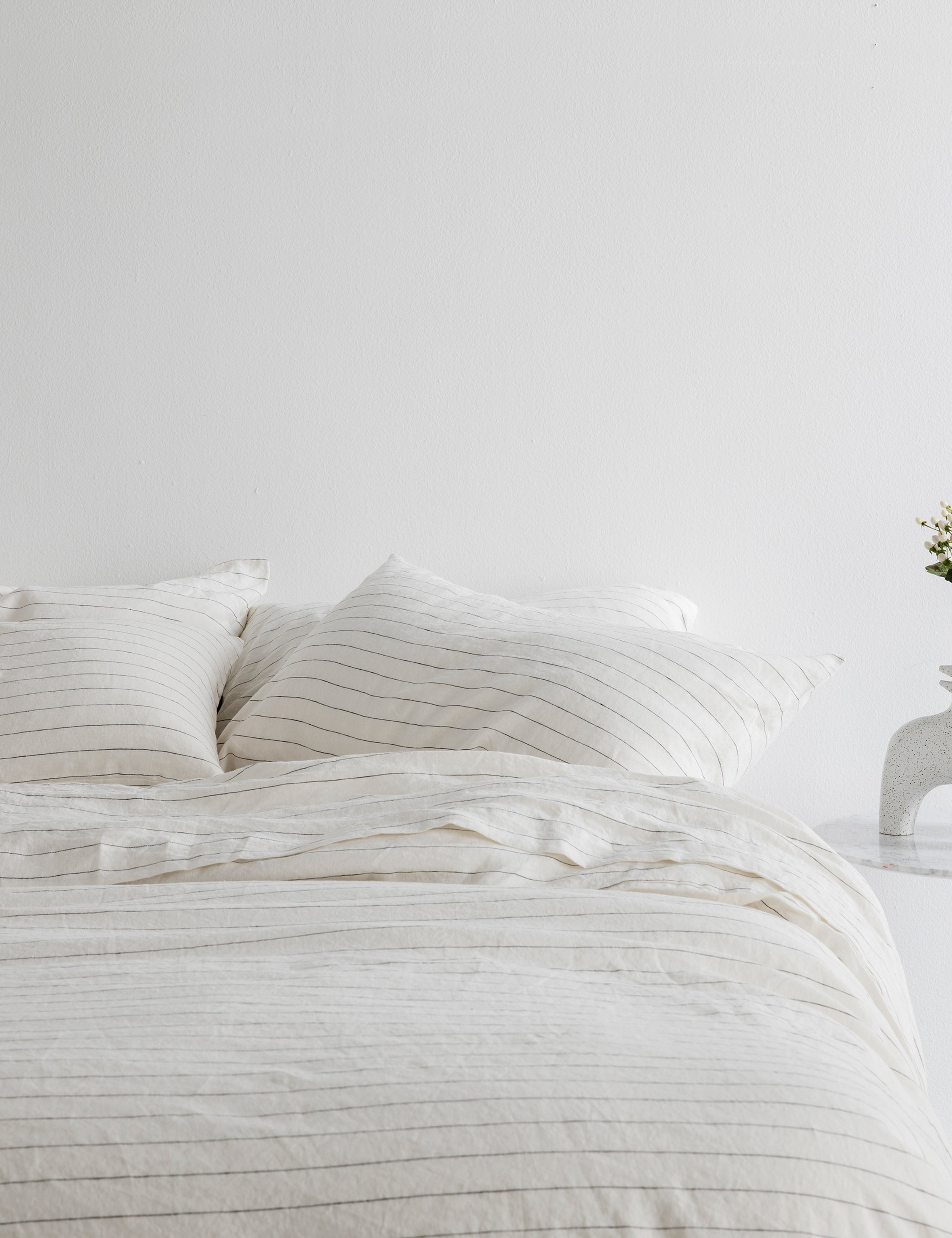 Premium European Flax Linen Duvet Cover Set - 100% Natural Breathable Bedding by Cultiver | Perfect for Summer & All-Season Comfort in Bedroom, Guest Room, or Vacation Home