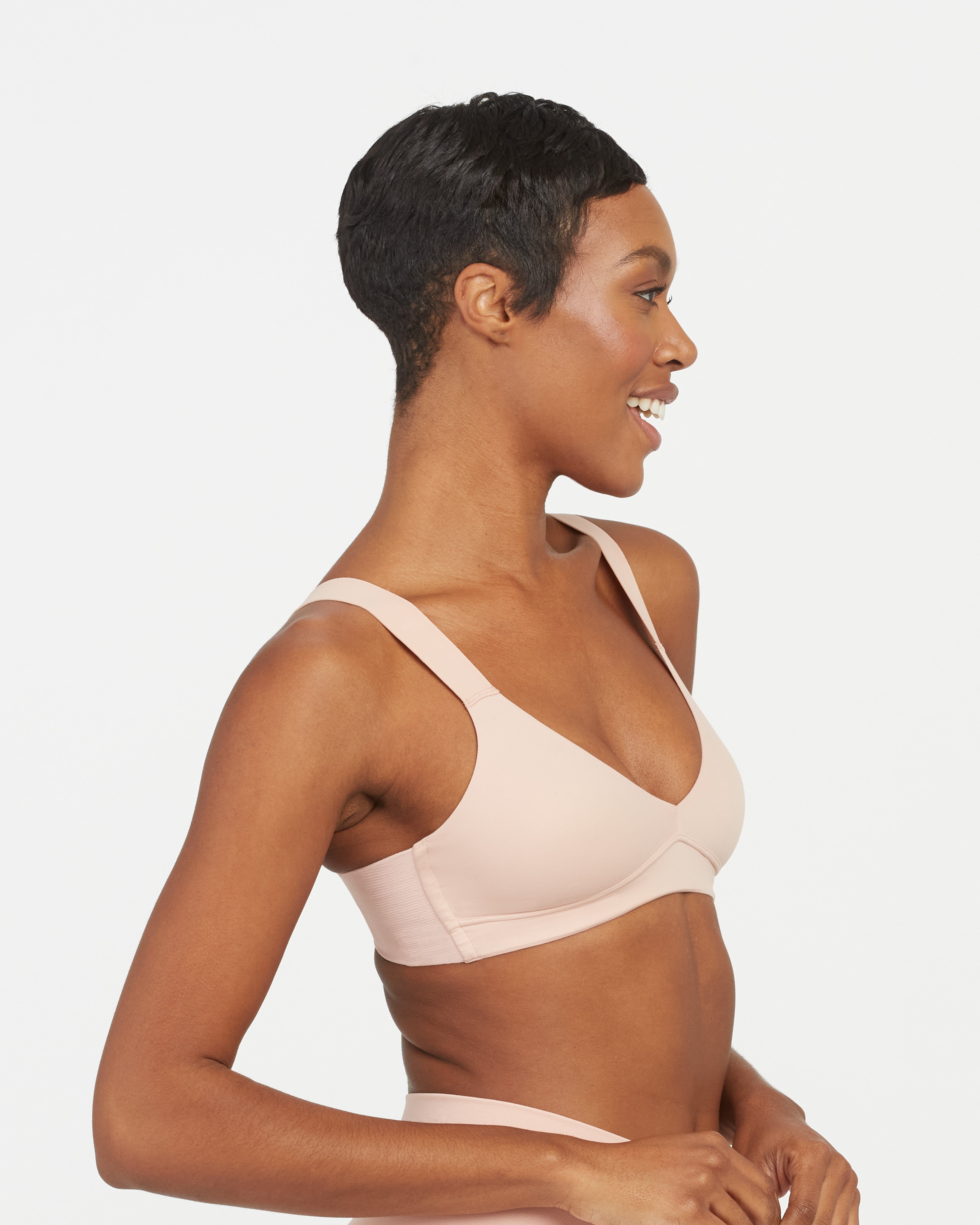SPANX Smooth Comfort Unlined Bralette - Wireless Seamless Bra for Everyday Wear & Lounge - Perfect for Yoga, Work from Home & Relaxation