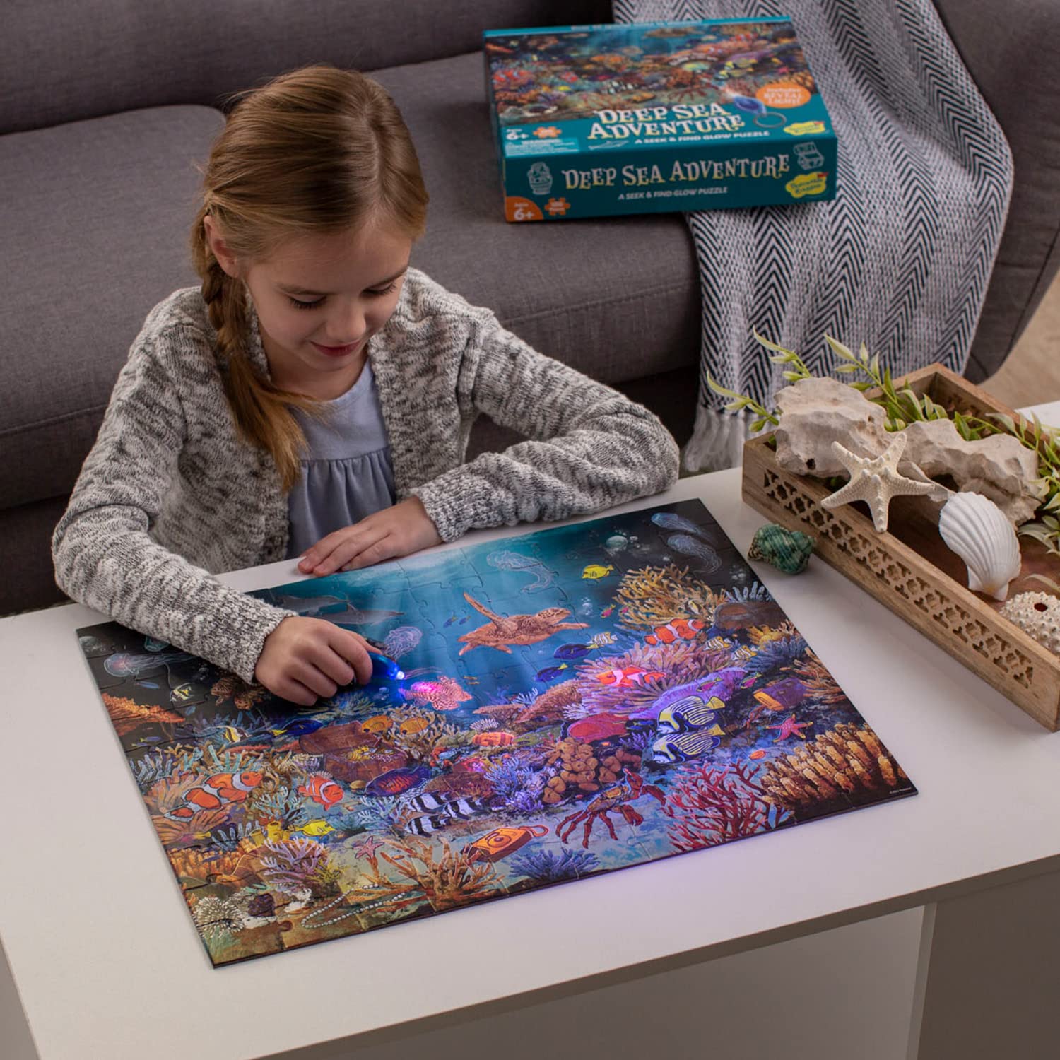 Peaceable Kingdom Deep Sea Adventure 100-Piece Glow in the Dark Puzzle for Kids Ages 6+ | Seek & Find Ocean Theme Jigsaw with Blacklight | Fun Family Game Night & Educational STEM Activity | Perfect for Birthday Gifts, Classroom Learning & Rainy Day Entertainment