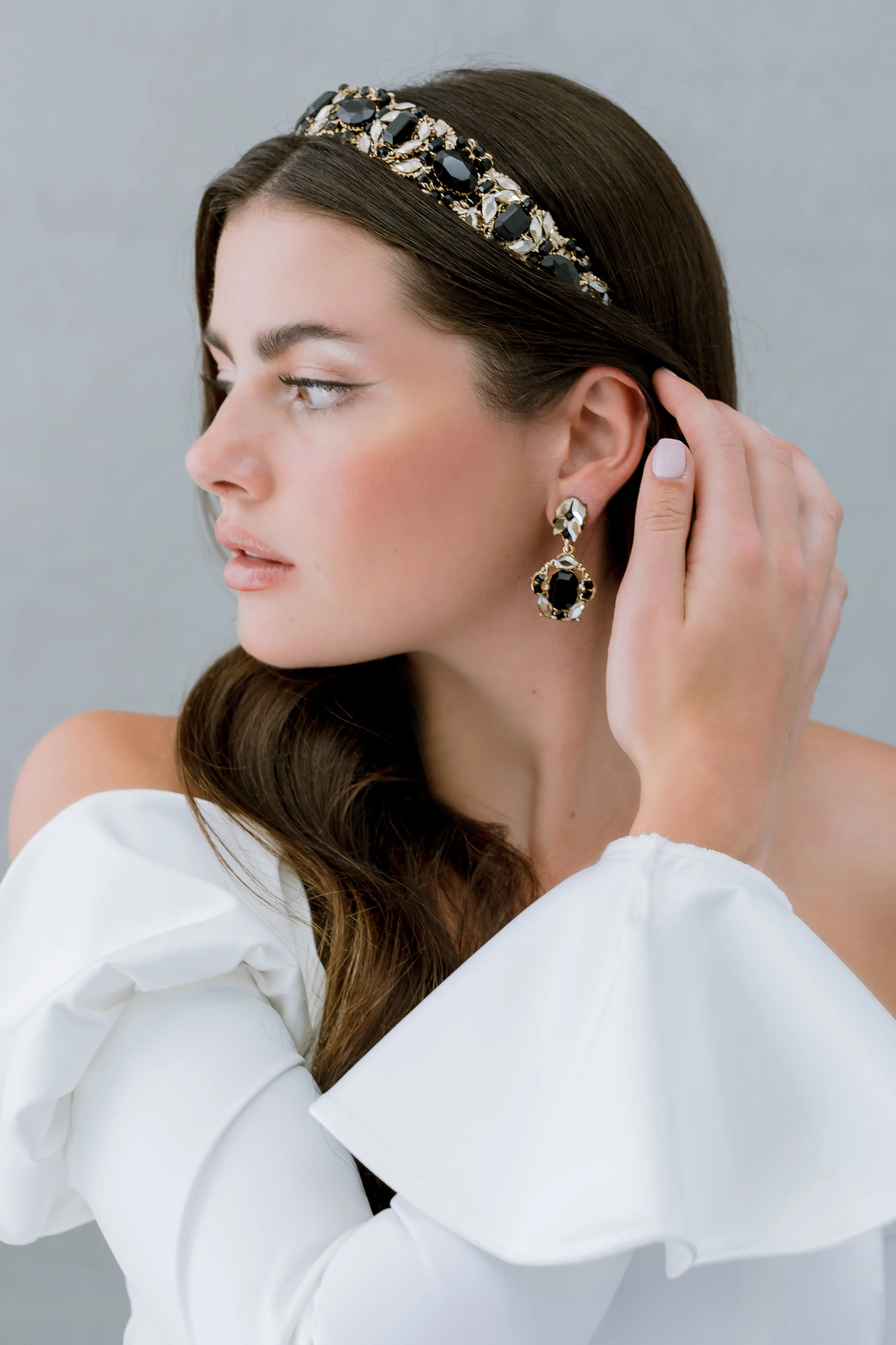 RADIANCE EARRINGS for Women - Elegant Crystal Dangle Earrings, Hypoallergenic Jewelry Gift for Her - Perfect for Parties, Weddings & Date Nights