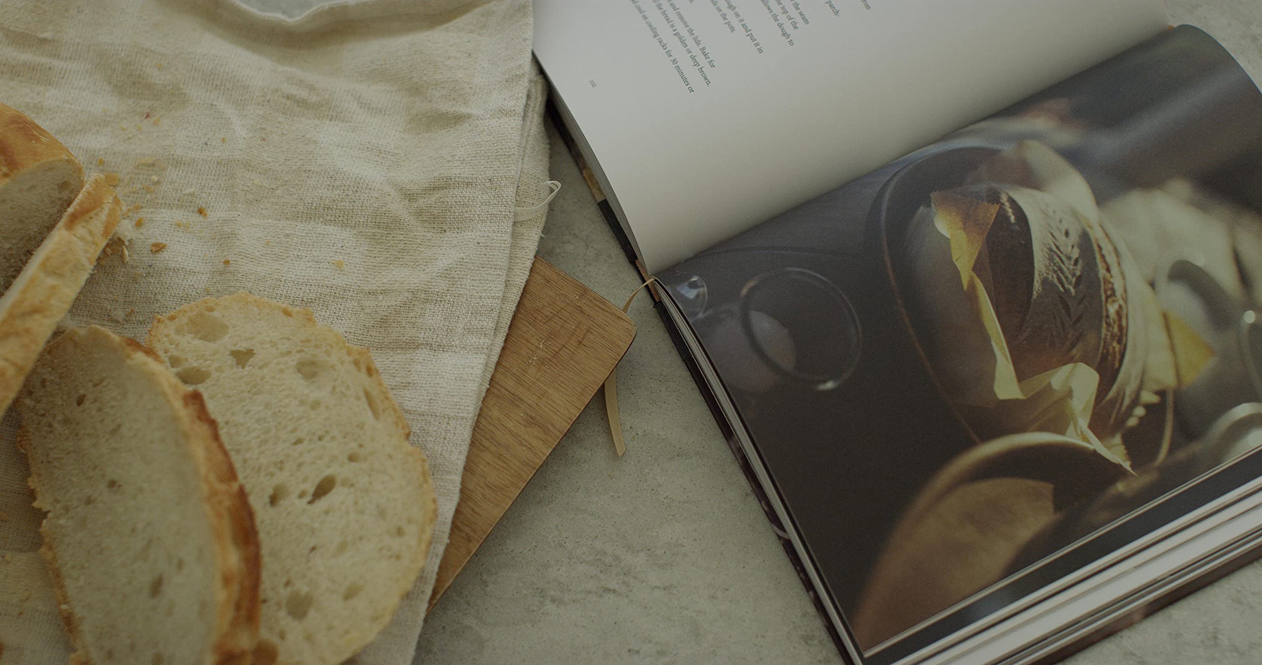 Bread of Life: Experience the Nourishing Goodness of Jesus Through Homemade Bread Art | Perfect for Bible Study, Family Gatherings & Spiritual Reflection