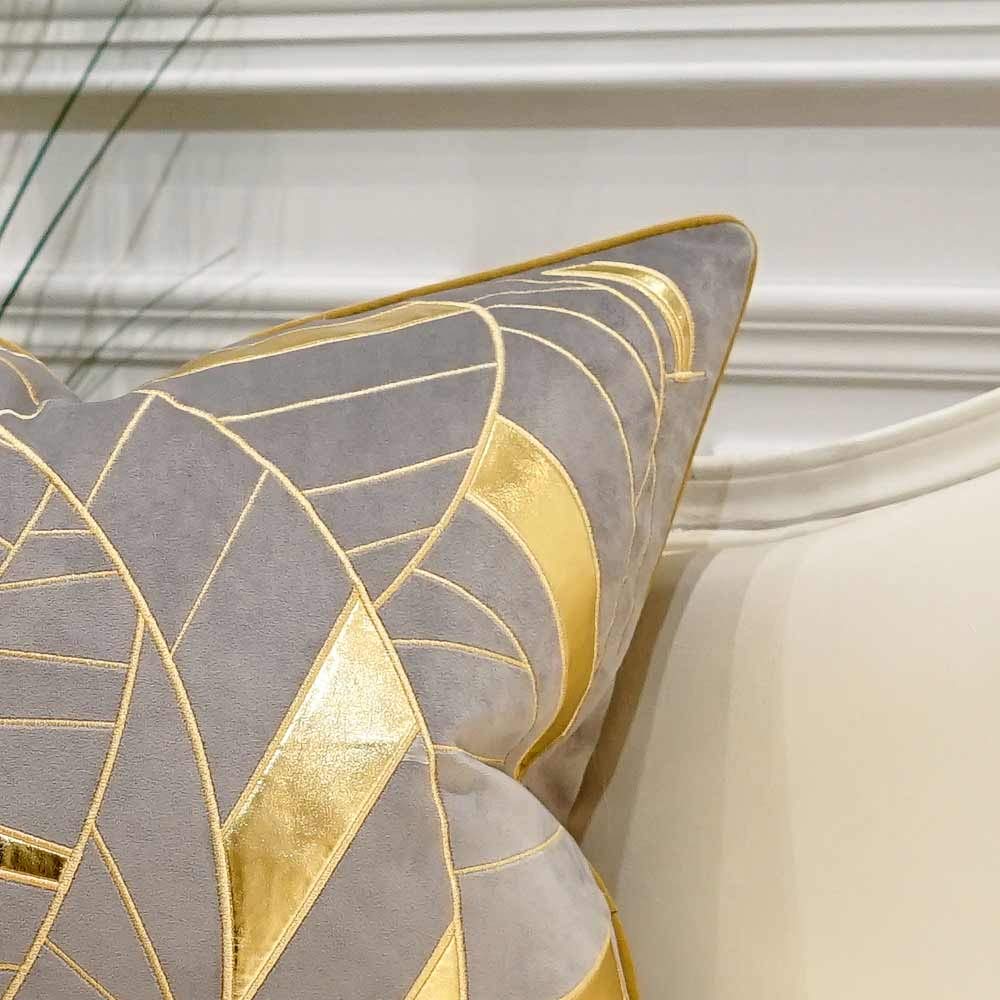 Avigers 18x18 Inch Grey & Gold Striped Cushion Cover - Luxury European Style Decorative Throw Pillow Case for Sofa, Living Room, Bedroom & Car Interior Decor | Perfect for Home Styling, Gift Giving & Cozy Comfort