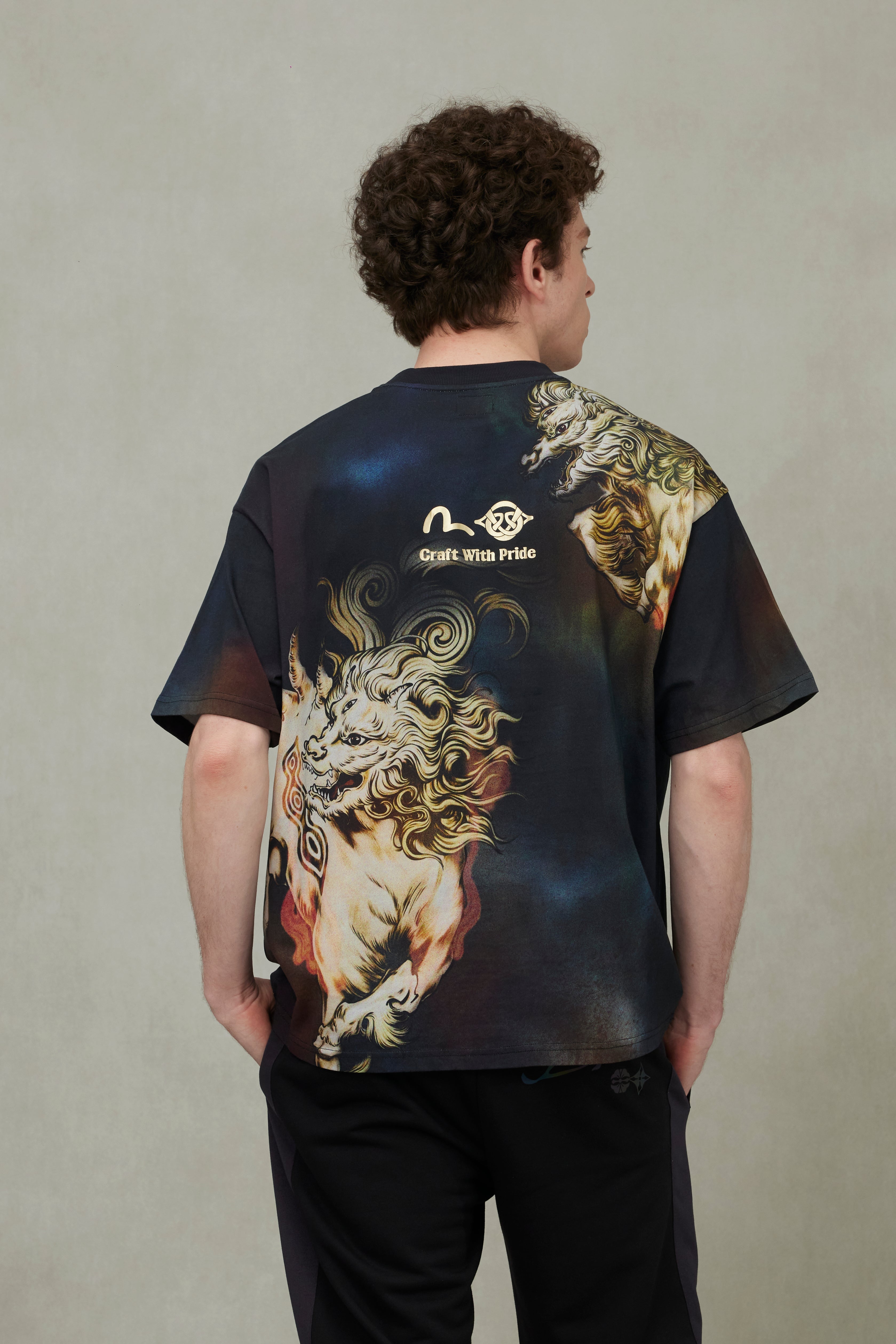 Trendy Hakutaku Print Loose Fit T-Shirt for Men & Women | Comfortable Casual Cotton Tee | Perfect for Streetwear, Summer Outfits & Everyday Wear