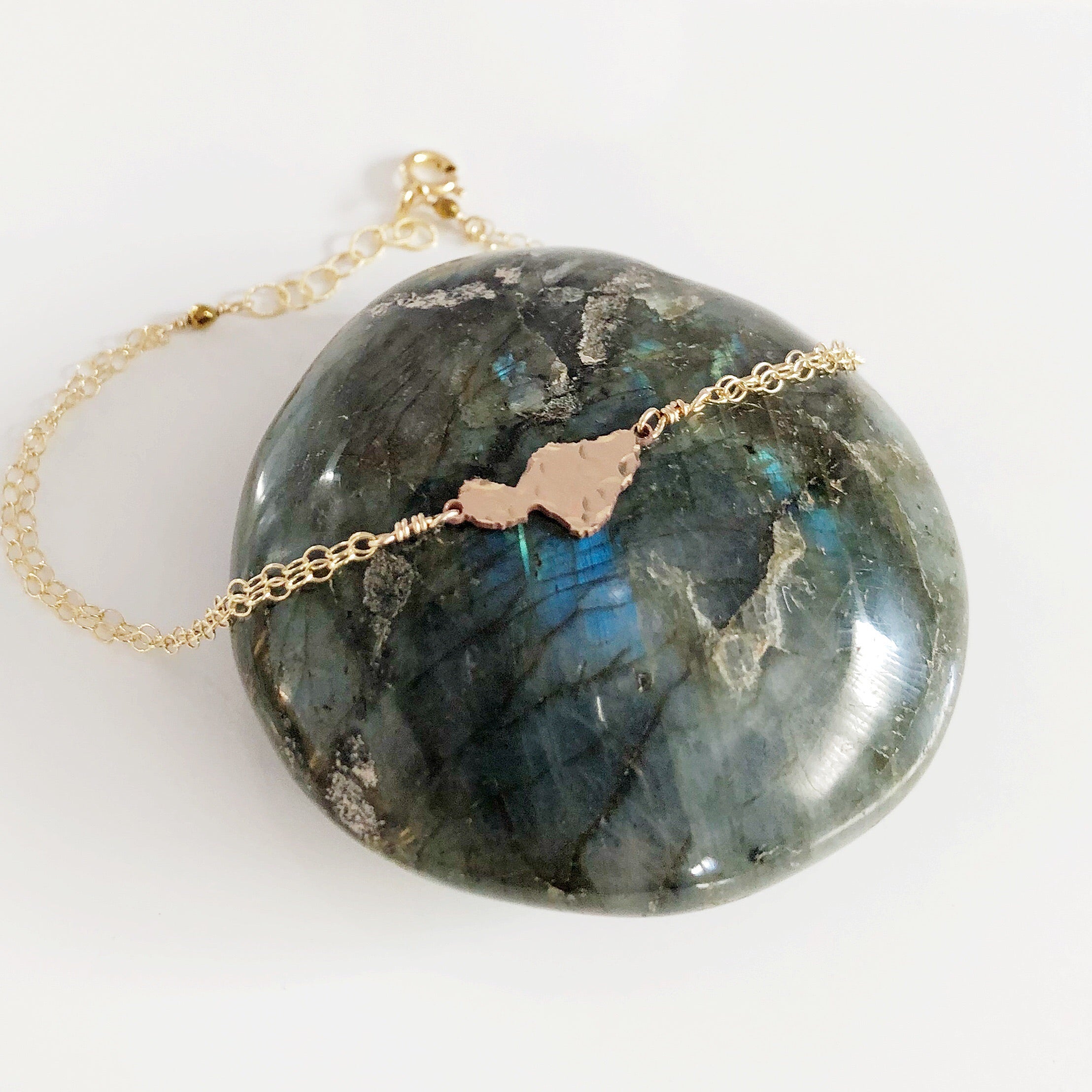 Authentic Maui Charm Bracelet (B376) - Hawaiian-Inspired Jewelry for Women, Perfect for Beach Vacations & Summer Outfits
