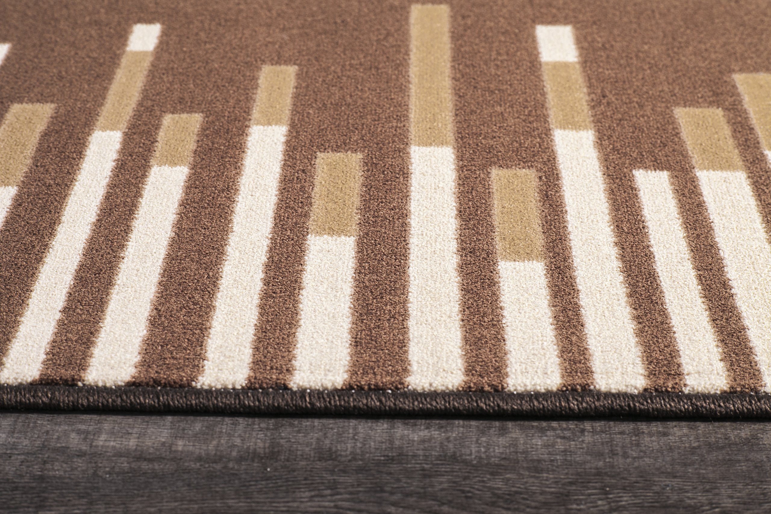 Milliken in The Moment Sound Wave Area Rug, 2'1