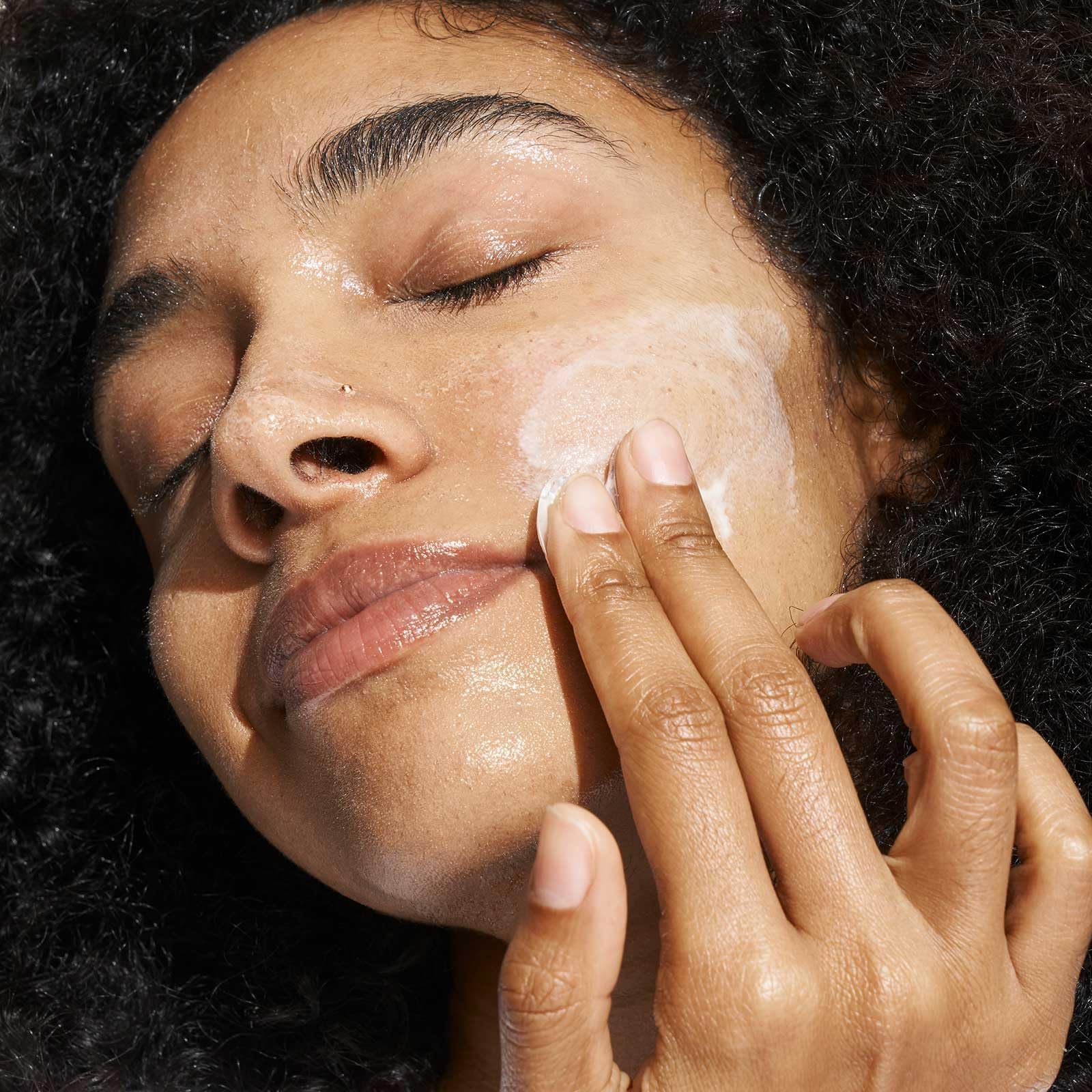 **Doré Le Cleanser Gel To Milk Daily Face Cleanser – Fragrance-Free, Gentle for Sensitive Skin (Mini, 1 fl oz / 30 ml) – Perfect for Travel & On-the-Go Skincare**