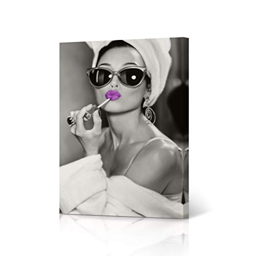 04/ Black and White - Purple Lip