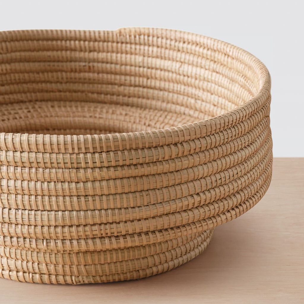 Premium MAWA Bowl - Handcrafted Ceramic Serving Bowl for Salads, Soups & Snacks - Perfect for Dining, Entertaining & Home Decor
