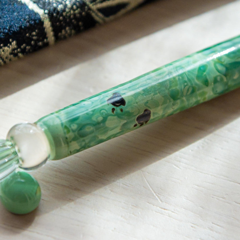Chidori Emerald Green Glass Dip Pen with Wooden Pen Rest - Perfect for Calligraphy, Letter Writing & Art Projects