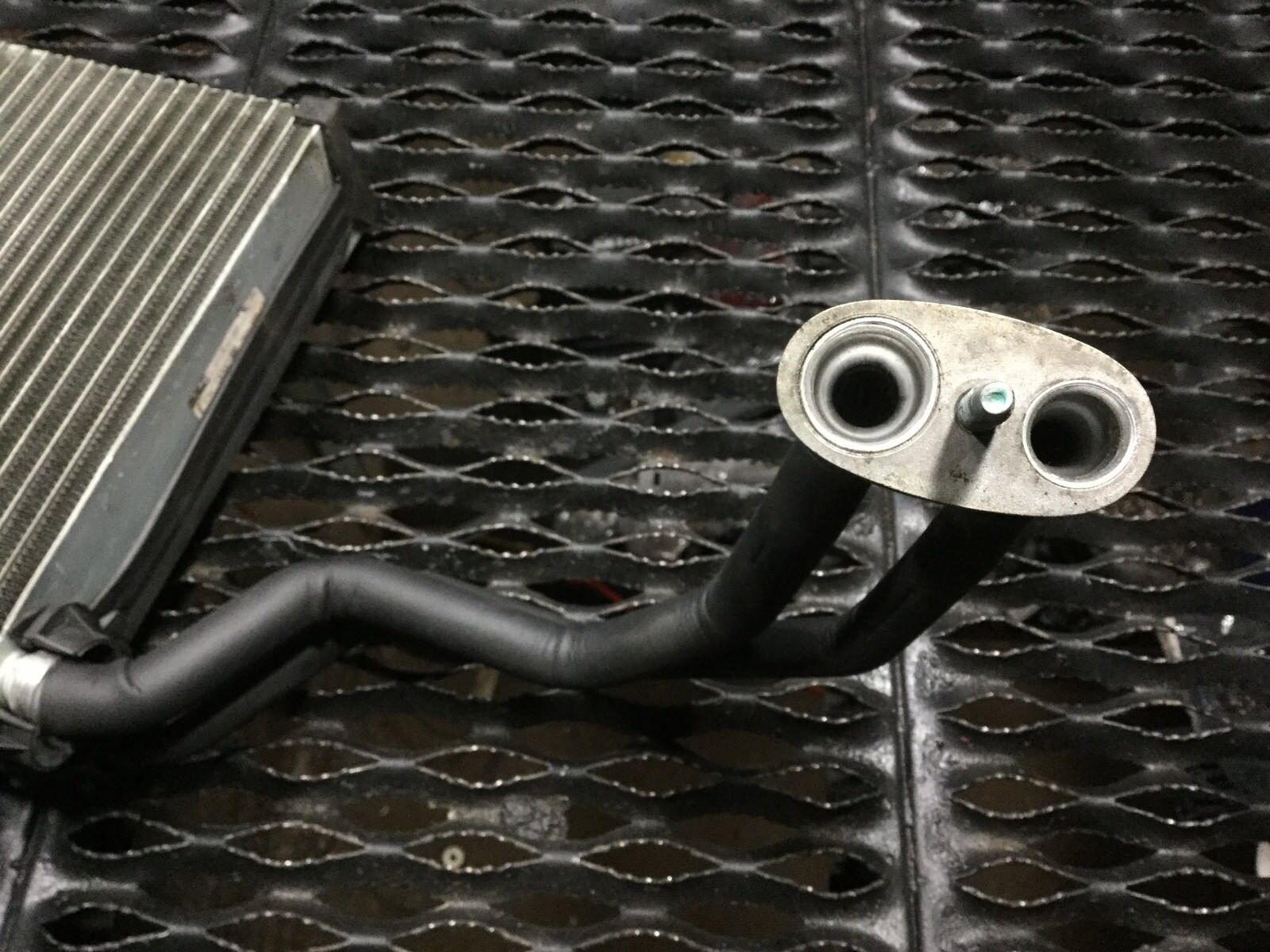 2003-2007 Audi A4 AC Evaporator Core 8E1820103A OEM Replacement - Perfect for Cooling System Repair & Maintenance