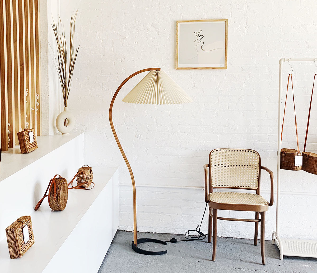 Modern Caprani Floor Lamp - Adjustable LED Standing Light for Living Room, Bedroom & Office - Warm White & Cool White Dimmable Lighting - Perfect for Reading, Relaxing & Decor