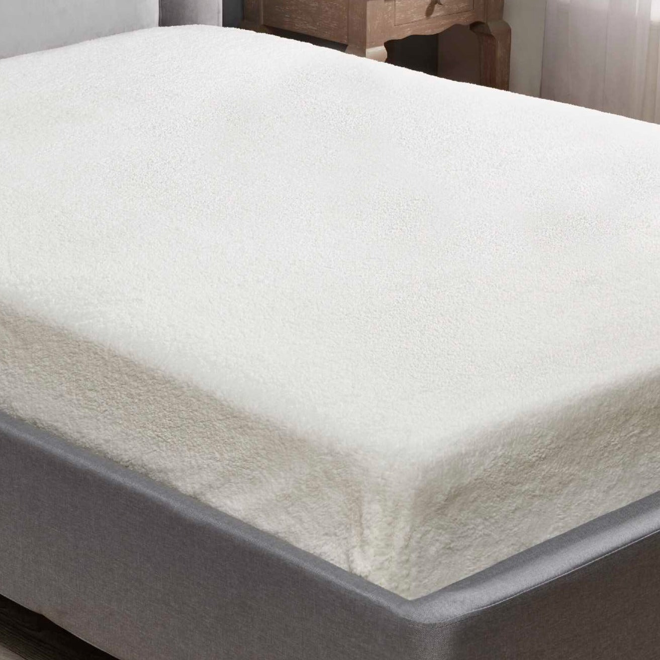 Sherpa Teddy Fleece Fitted Sheet - Ultra Soft & Cozy Cream Bed Sheet for Winter - Perfect for Cold Nights, Baby Cribs & Pet Beds