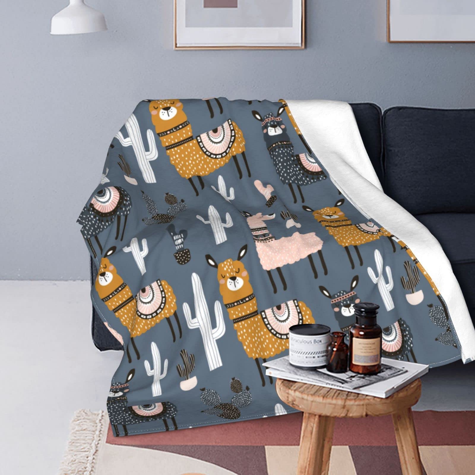 Llama Alpaca Cactus Flannel Throw Blanket - Soft Plush Fuzzy Blanket for Bed, Couch & Sofa - Cozy Warm Blanket for Kids, Teens & Adults - Perfect for Winter Nights, Movie Time & Home Decor