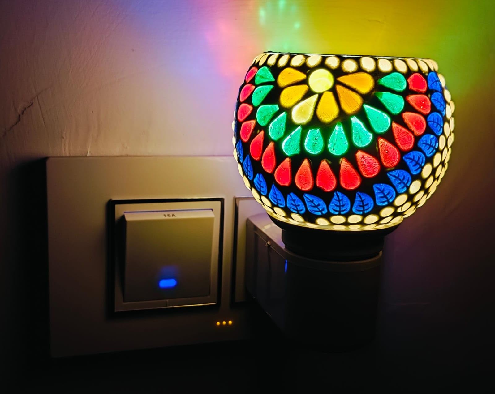 Surekha Ceramic Aroma Diffuser - Essential Oil Diffuser & Night Light with On/Off Switch | Multi-Functional Camphor Burner for Home Fragrance | Smoke-Free, Child-Safe & Shockproof | Perfect for Bedroom, Yoga Studio & Spa Relaxation