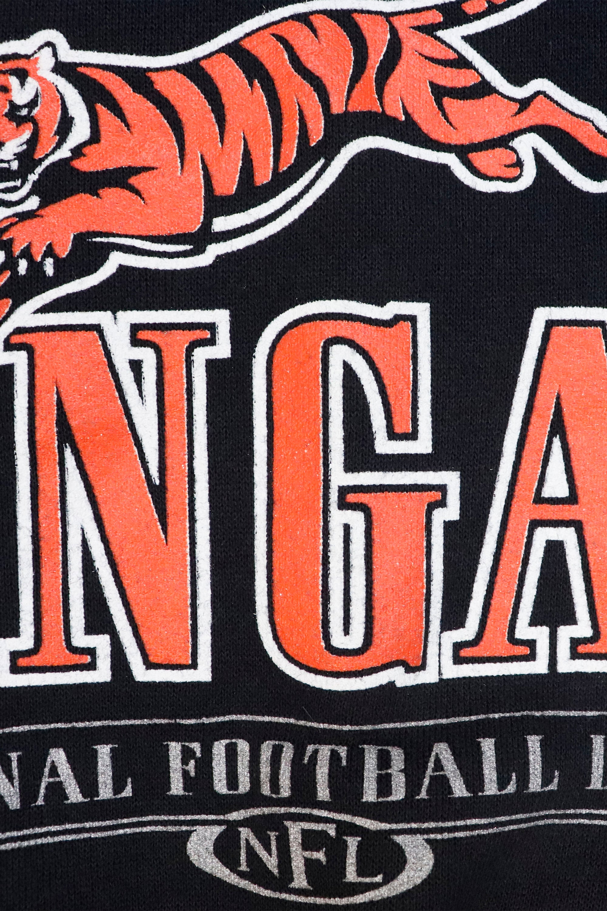 Vintage NFL Cincinnati Bengals Sweatshirt - Retro Football Fan Hoodie for Men & Women - Perfect for Game Day, Tailgating & Casual Wear