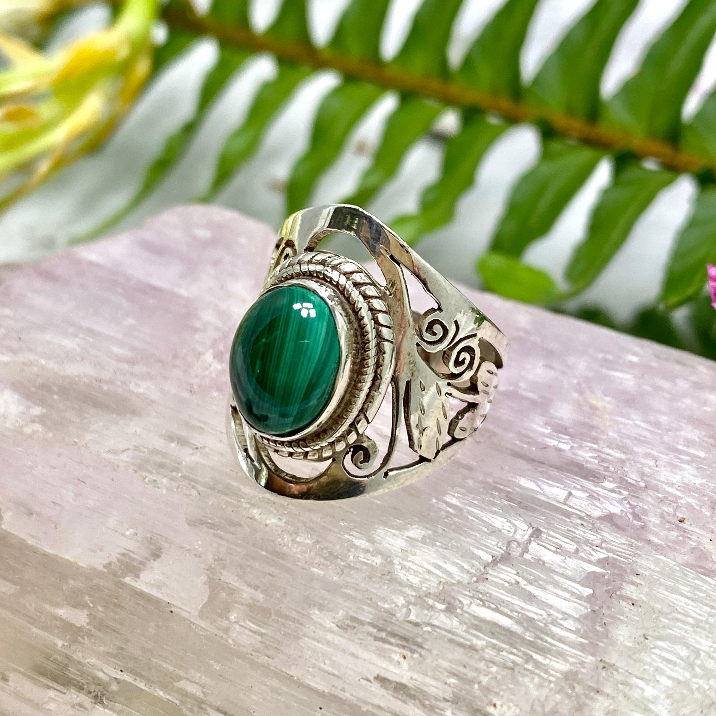Malachite Oval Cabochon Ring with Detailed Banding - Size 6 - KRGJ340 - Perfect for Boho Jewelry, Gift Giving & Special Occasions