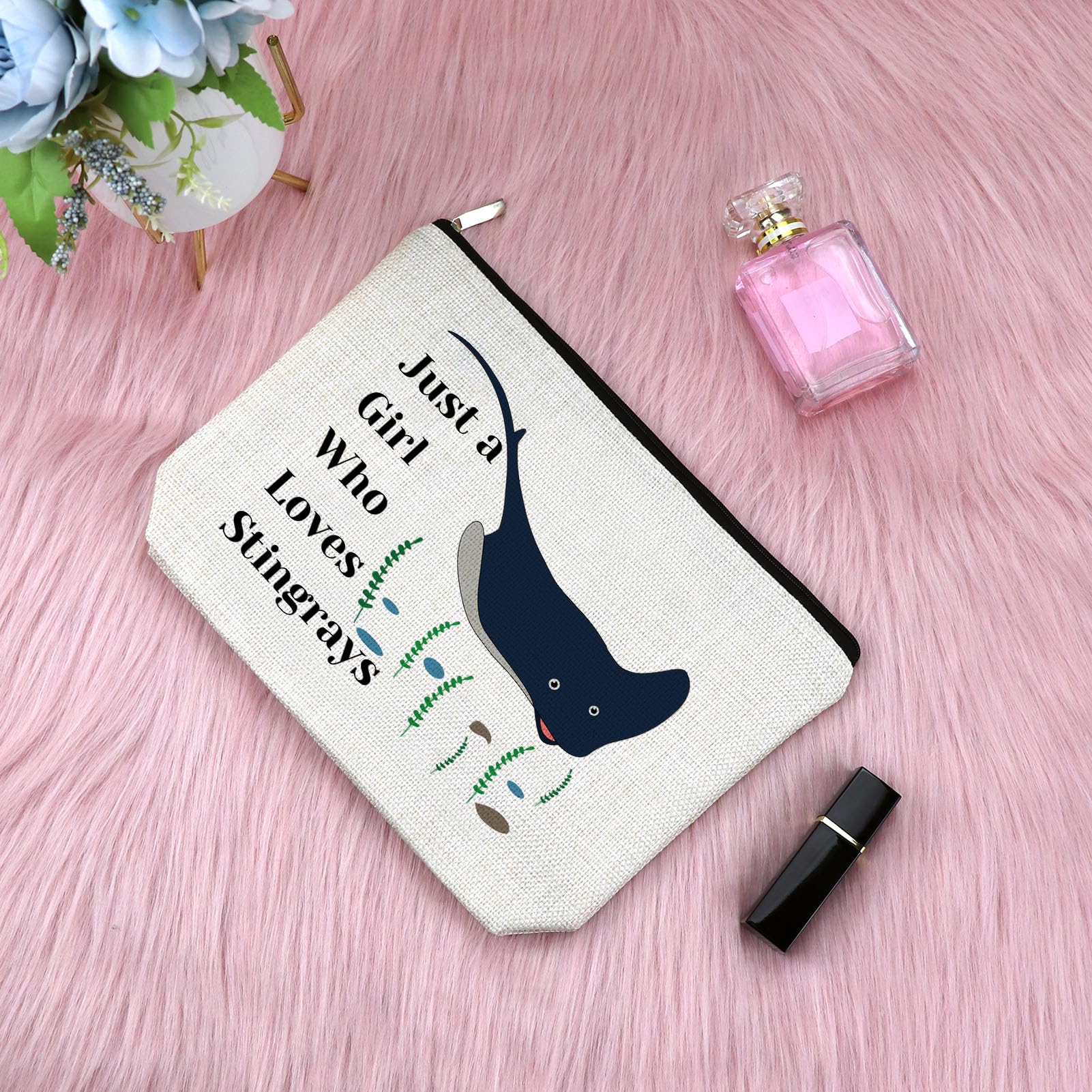 Stingray Themed Makeup Bag for Women - Waterproof Cosmetic Travel Pouch | Ocean Animal Gifts for Stingray Lovers | Perfect for Beach Vacation, Birthday Presents & Christmas Gifts | Great for Makeup Storage, Travel Essentials & Daily Use