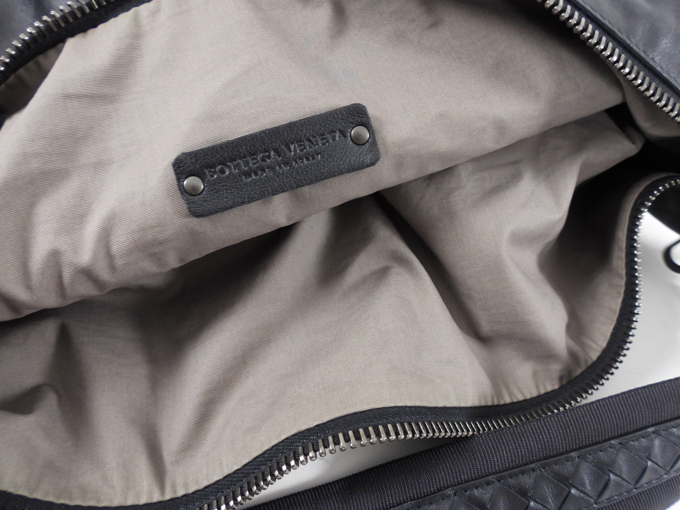 Bottega Veneta Black Leather XL Travel Hobo Bag - Luxury Large Shoulder Bag for Women - Perfect for Business Trips, Weekend Getaways & Daily Commute